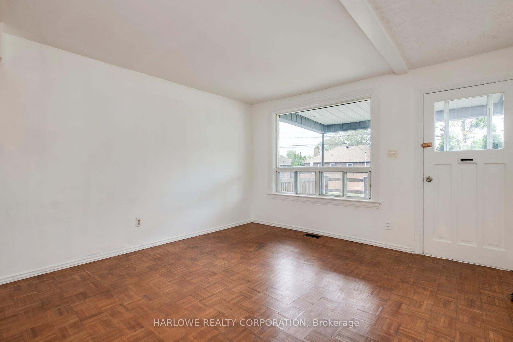 Photo 7 of 61 Castleton Avenue, Toronto, Rockcliffe-Smythe — HOMEH
