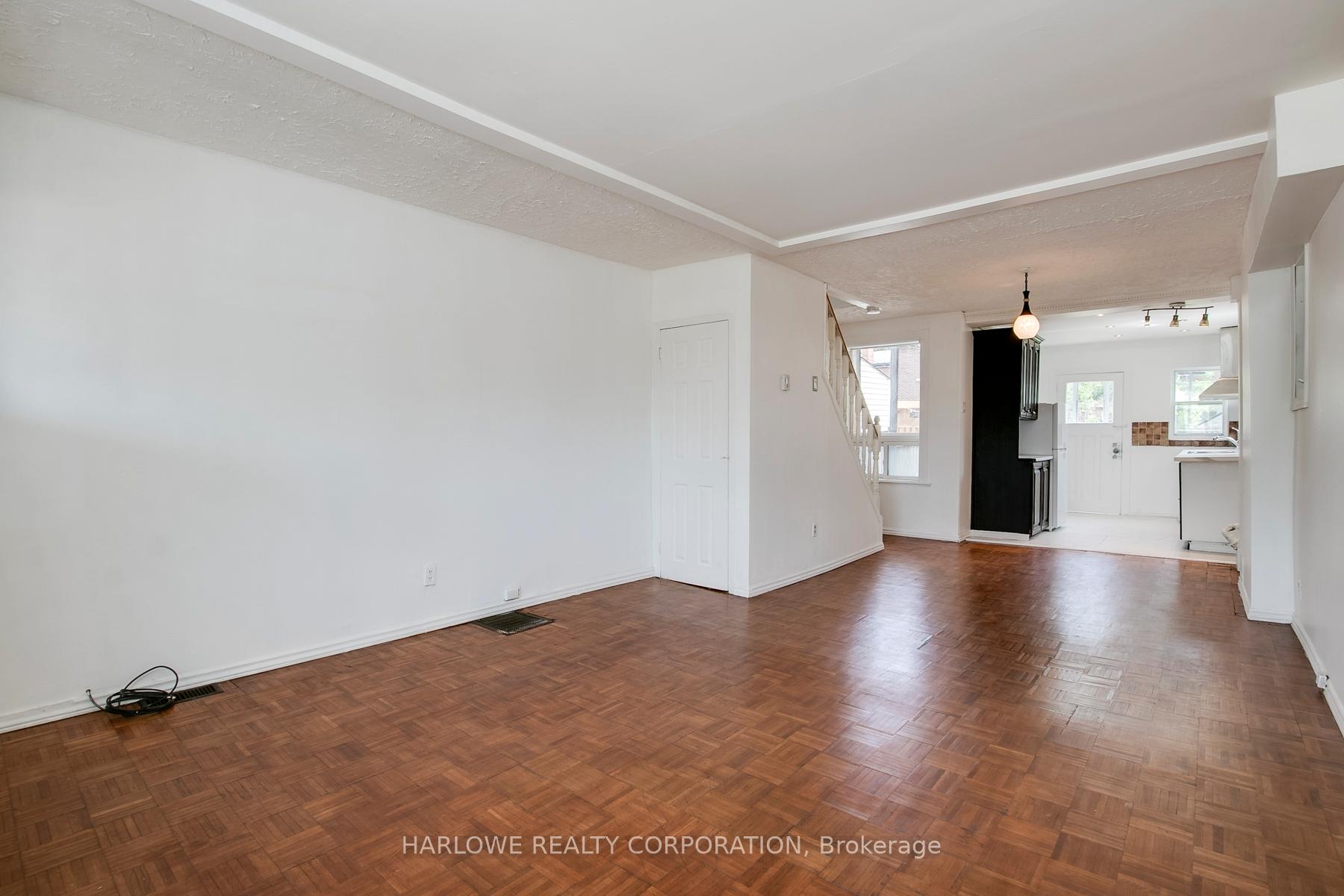 Photo 10 of 61 Castleton Avenue, Toronto, Rockcliffe-Smythe — HOMEH