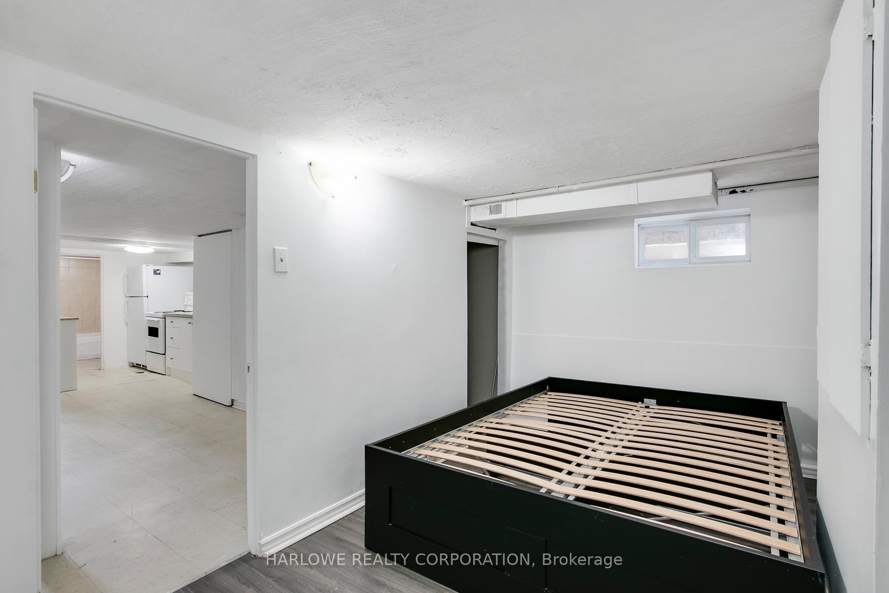 Photo 36 of 61 Castleton Avenue, Toronto, Rockcliffe-Smythe — HOMEH