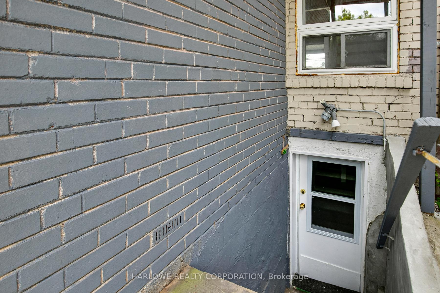 Photo 43 of 61 Castleton Avenue, Toronto, Rockcliffe-Smythe — HOMEH
