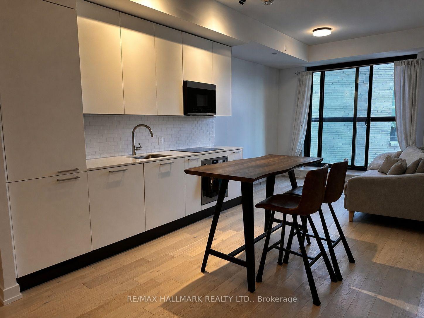 Photo 17 of Unit 810, 200 Sudbury Street, Toronto, Little Portugal — HOMEH