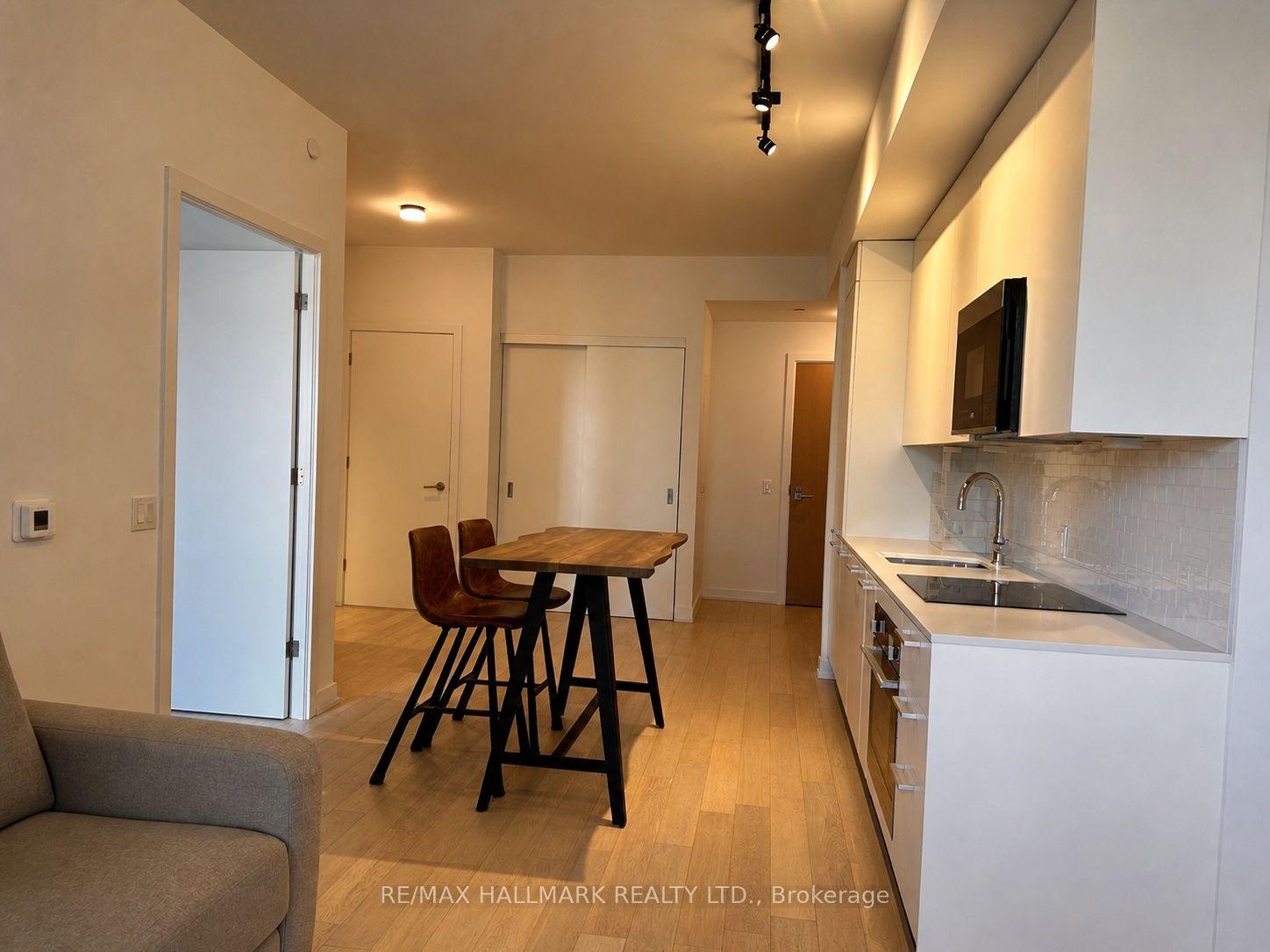 Photo 18 of Unit 810, 200 Sudbury Street, Toronto, Little Portugal — HOMEH