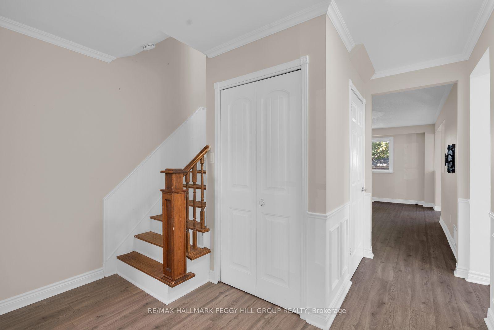 Photo 6 of 112 Kozlov Street, Barrie, Sunnidale — HOMEH