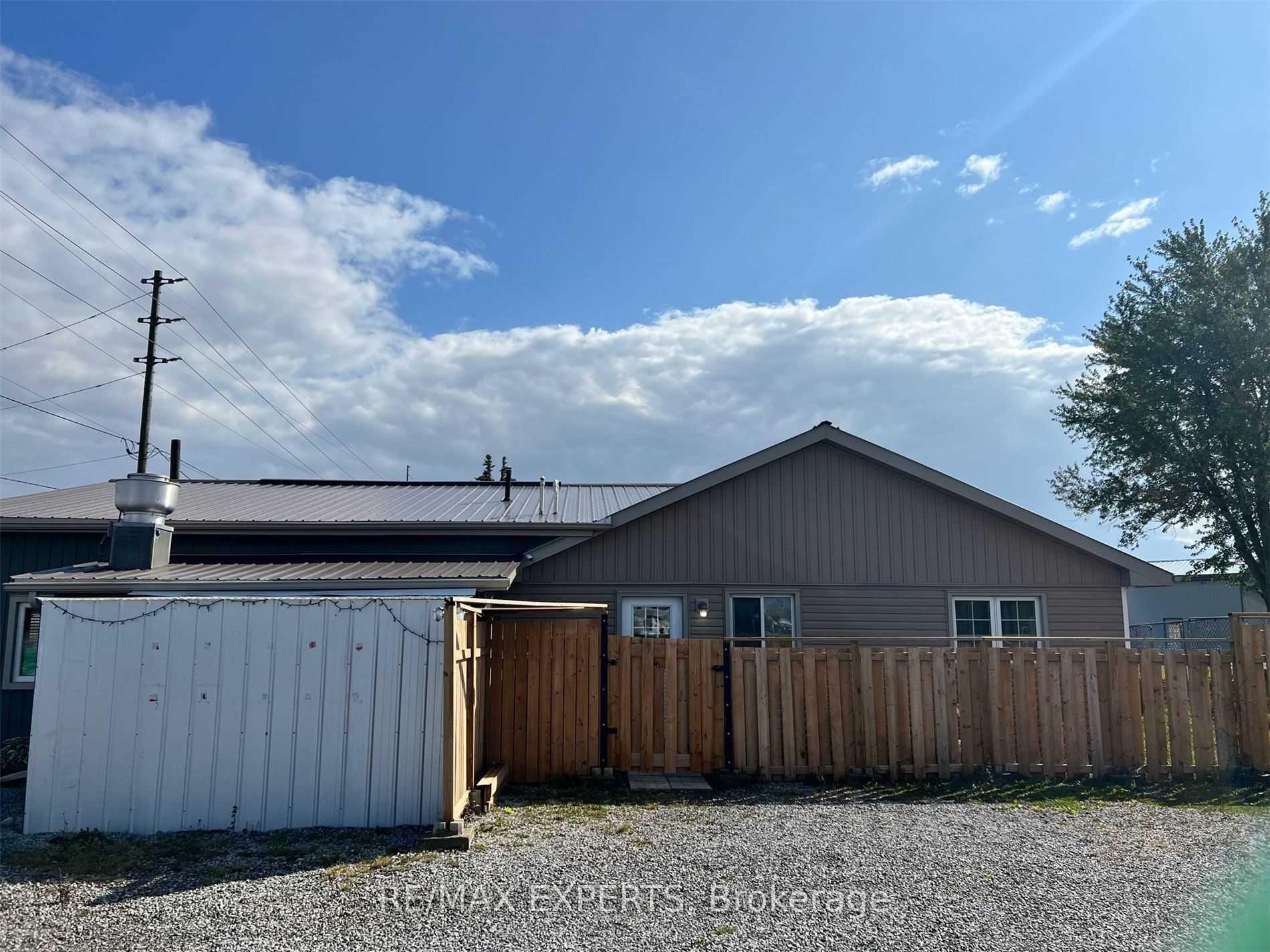 Photo 2 of 180 Haldimand Road 20, Haldimand — HOMEH