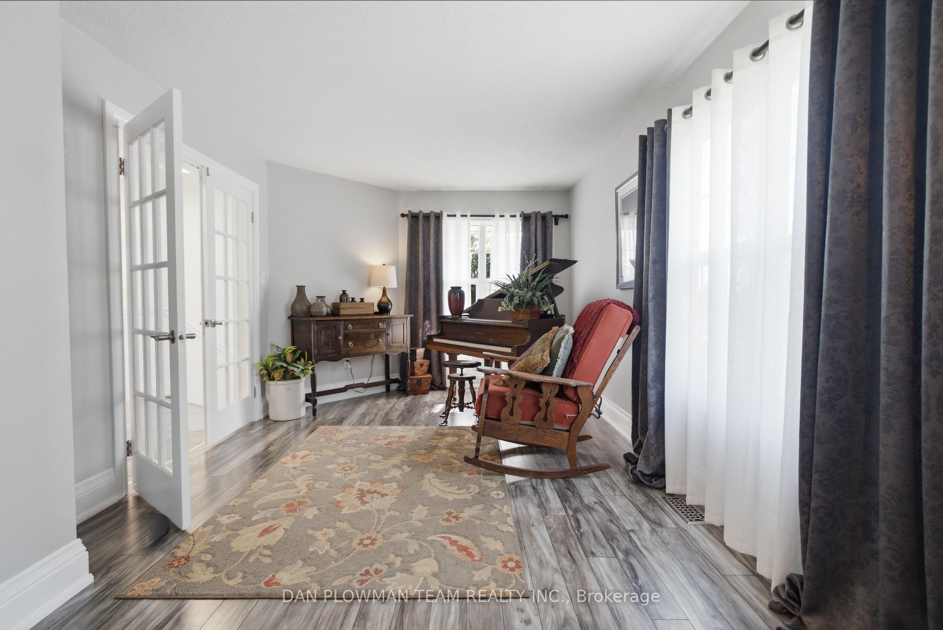 Photo 6 of 1 Murkar Crescent, Whitby, Blue Grass Meadows — HOMEH