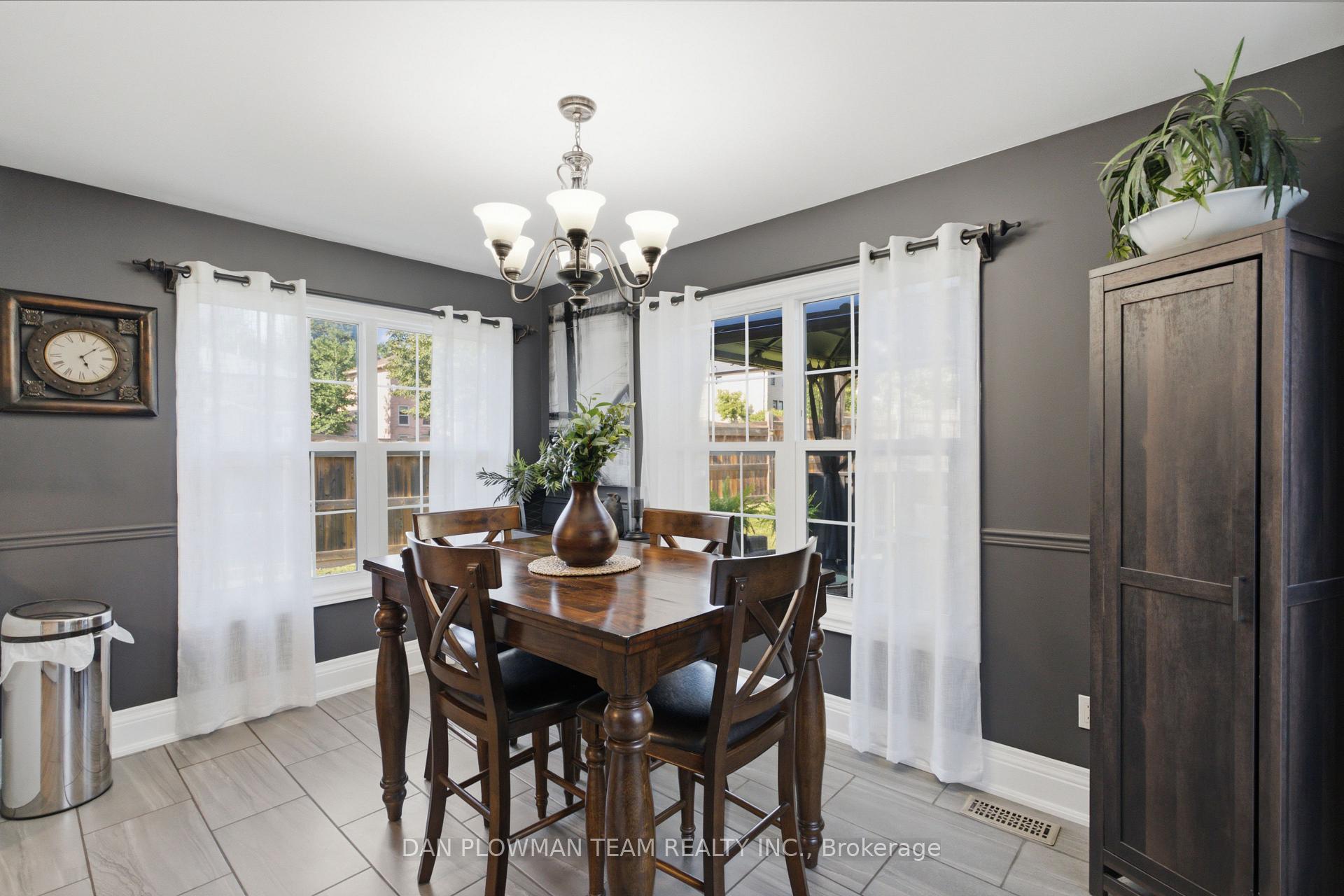 Photo 10 of 1 Murkar Crescent, Whitby, Blue Grass Meadows — HOMEH