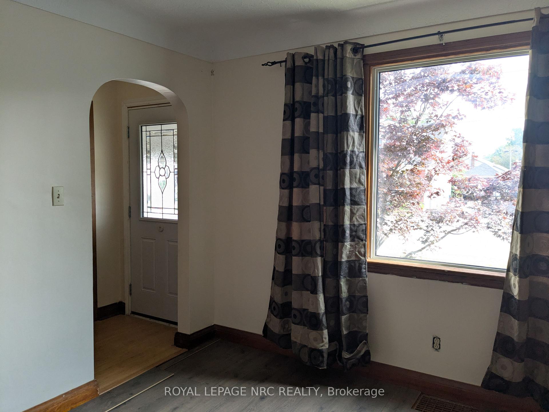 Photo 3 of Unit Upper, 187 Neff Street, Port Colborne, Main Street — HOMEH
