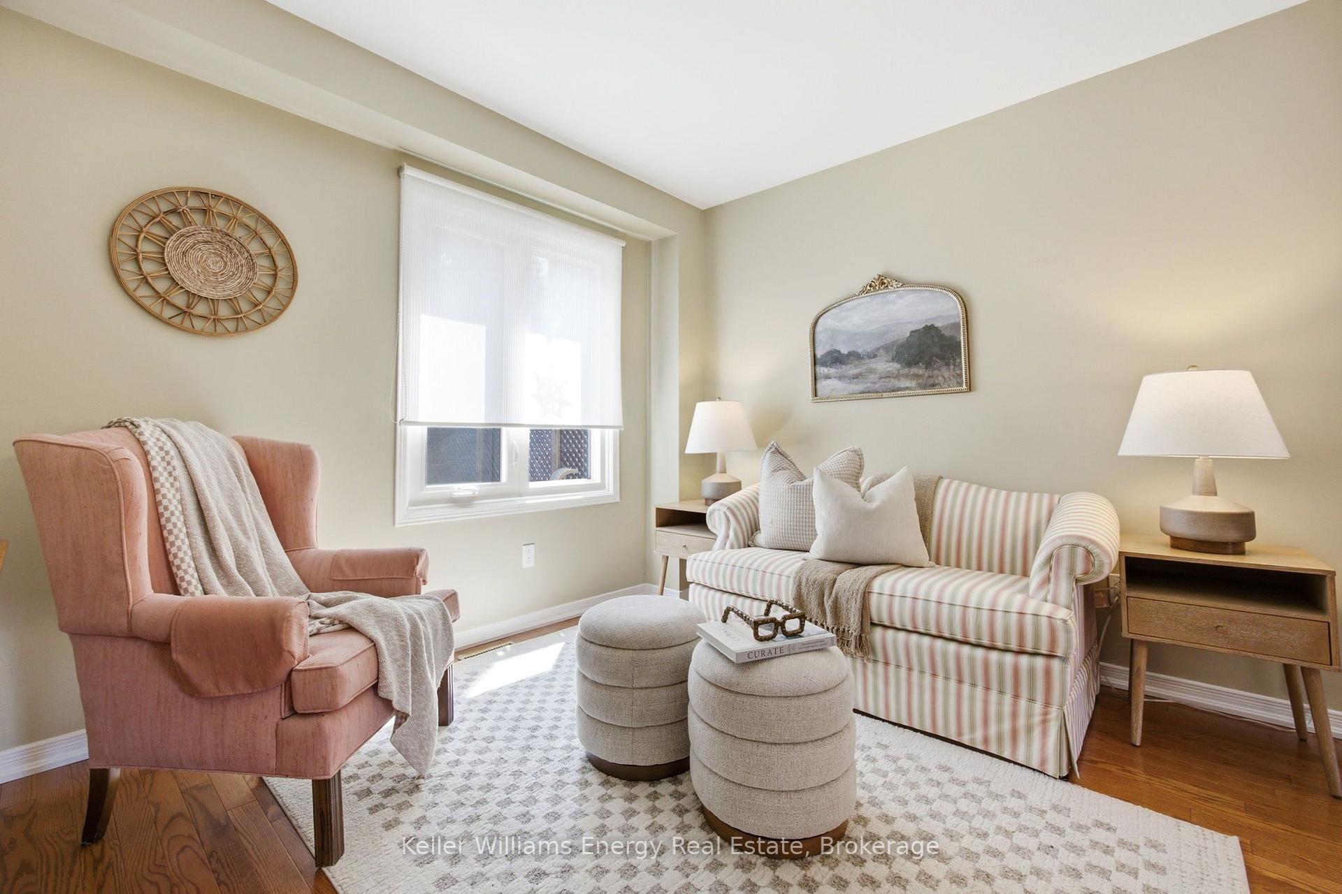 Photo 12 of 43 Knotty Pine Drive, Whitby, Williamsburg — HOMEH