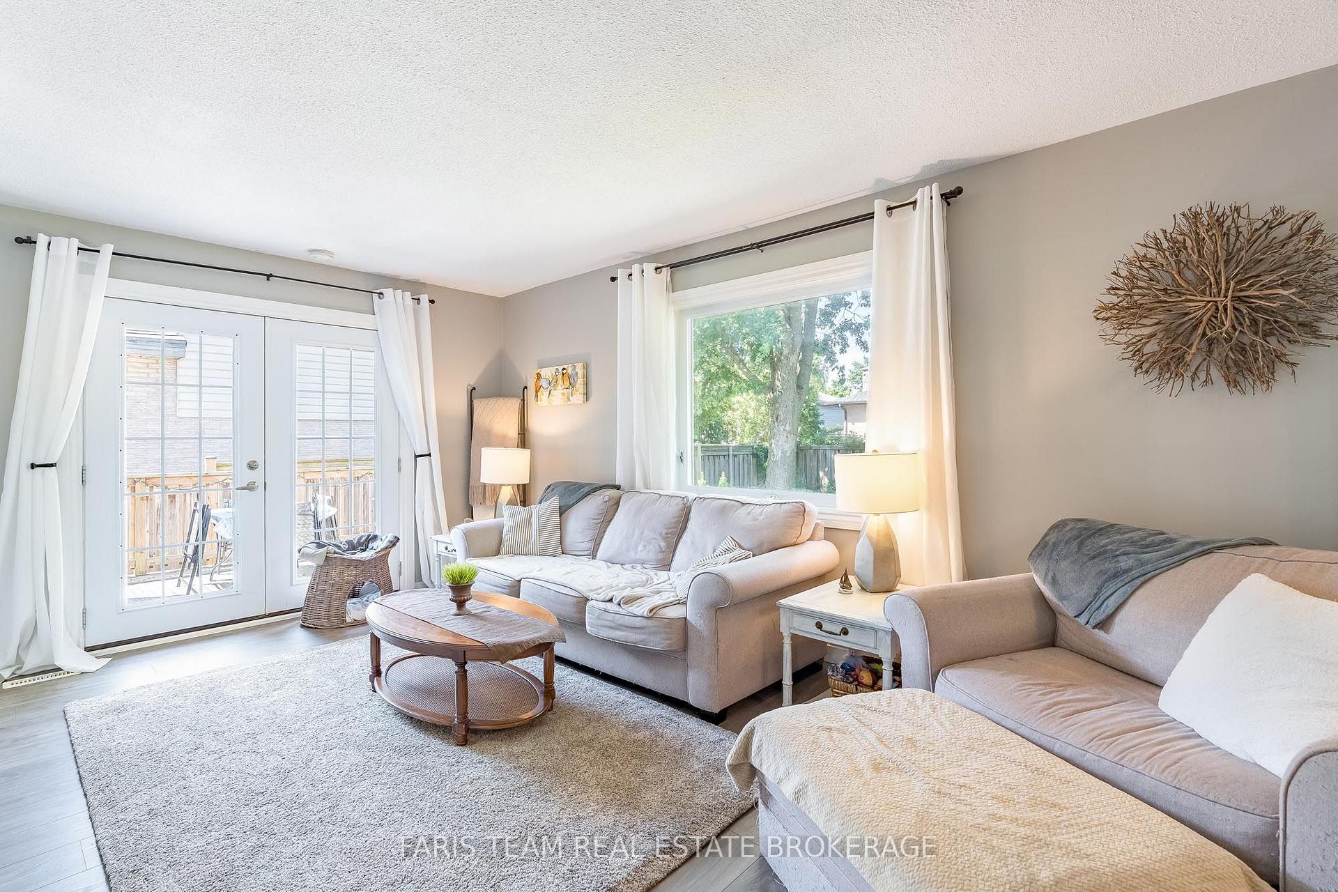 Photo 13 of 20 Carol Road, Barrie, Allandale Heights — HOMEH