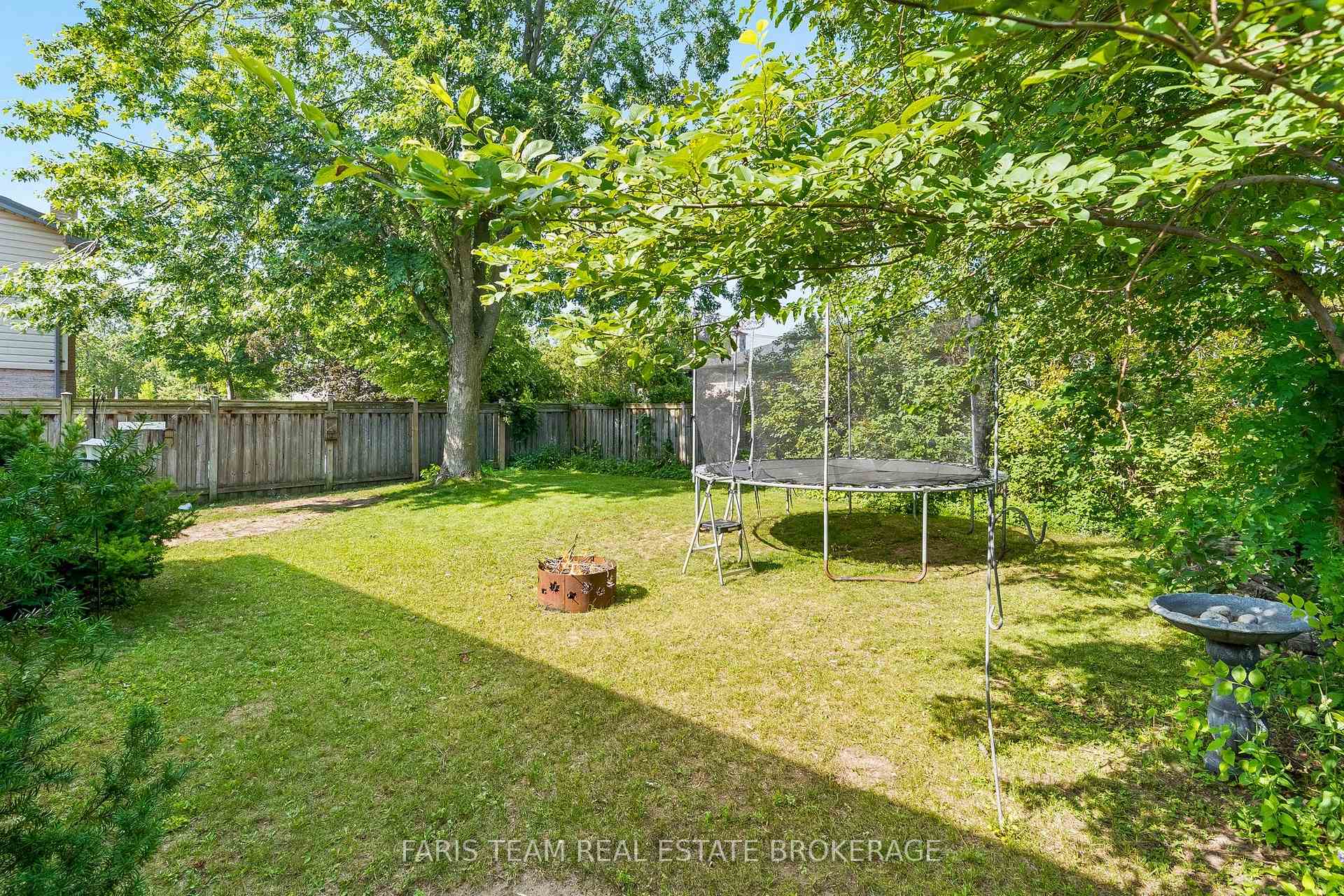 Photo 32 of 20 Carol Road, Barrie, Allandale Heights — HOMEH
