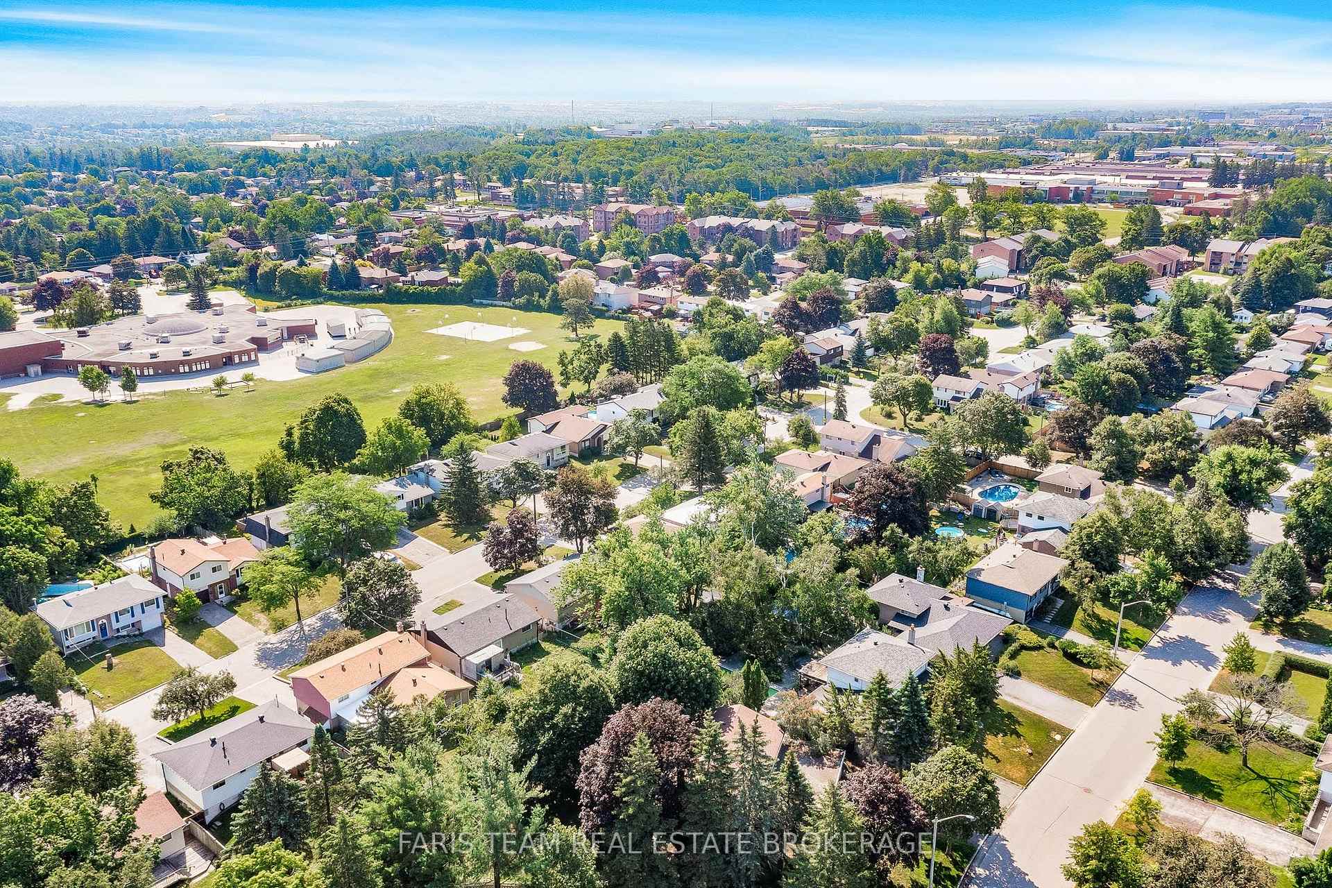 Photo 36 of 20 Carol Road, Barrie, Allandale Heights — HOMEH