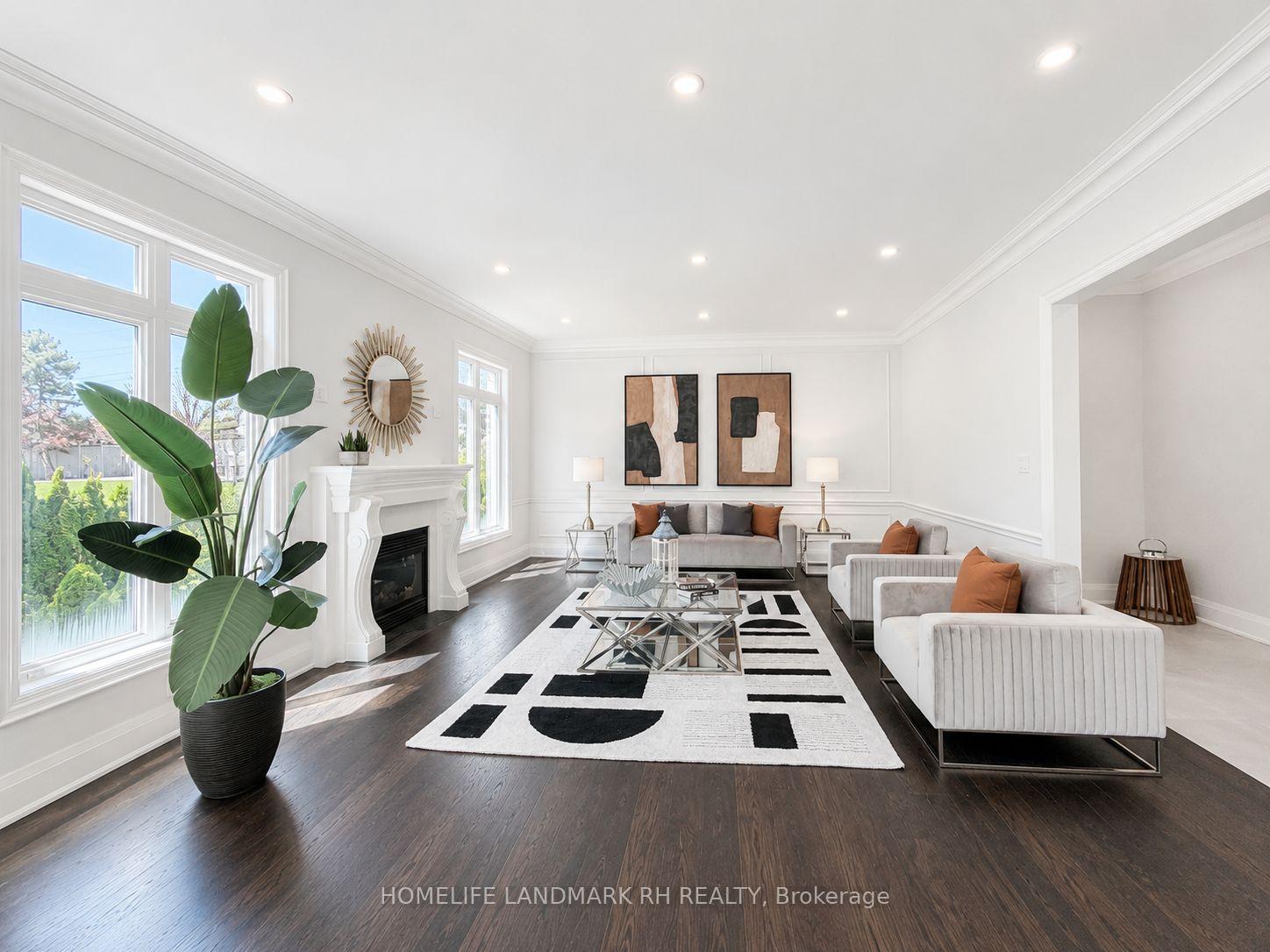 Photo 13 of 385 Kennedy Street W, Aurora, Aurora Highlands — HOMEH