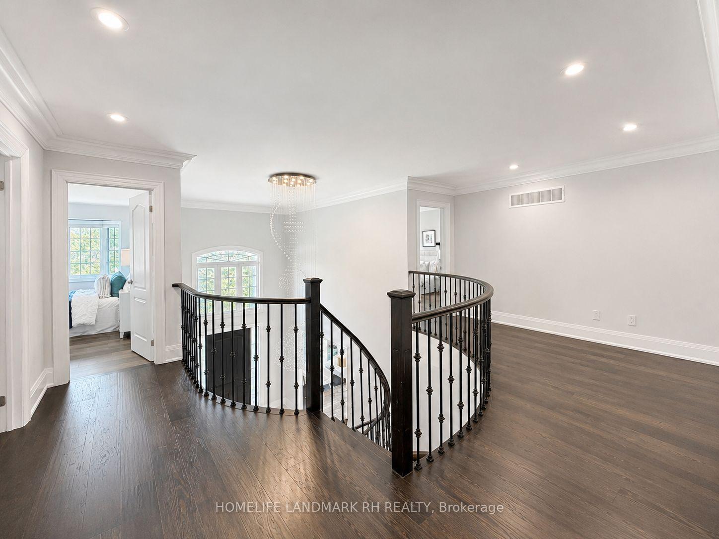Photo 22 of 385 Kennedy Street W, Aurora, Aurora Highlands — HOMEH