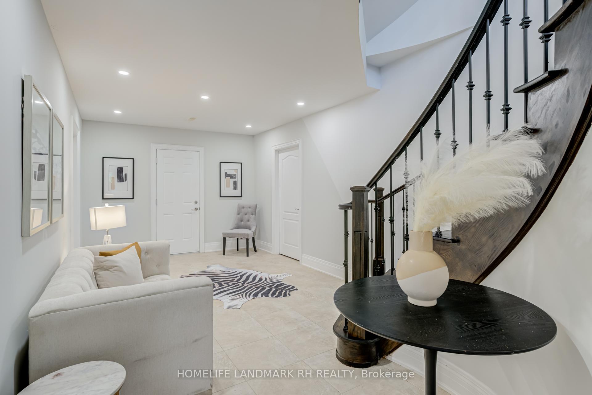 Photo 36 of 385 Kennedy Street W, Aurora, Aurora Highlands — HOMEH