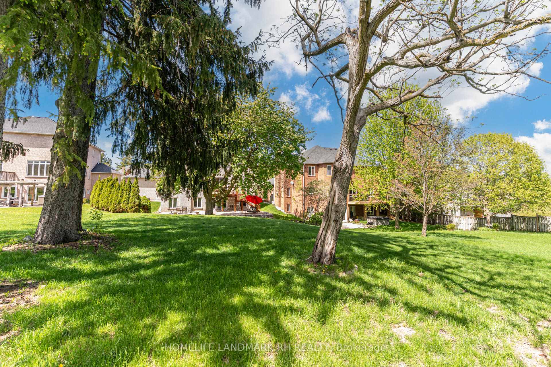 Photo 40 of 385 Kennedy Street W, Aurora, Aurora Highlands — HOMEH