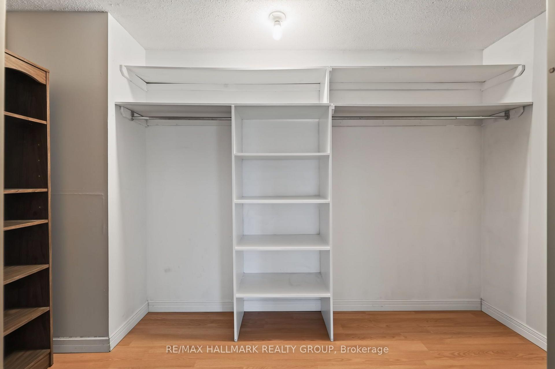 Photo 28 of 704 Malibu Terrace, Ottawa, Courtland Park — HOMEH