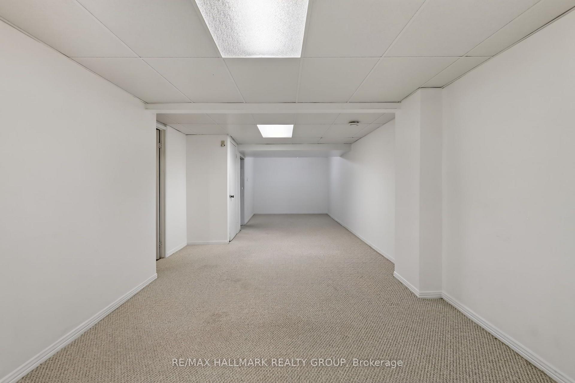 Photo 37 of 704 Malibu Terrace, Ottawa, Courtland Park — HOMEH
