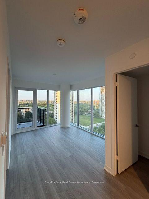 Photo 8 of Unit 1408, 15 David Salomon Drive, Toronto, Flemingdon Park — HOMEH