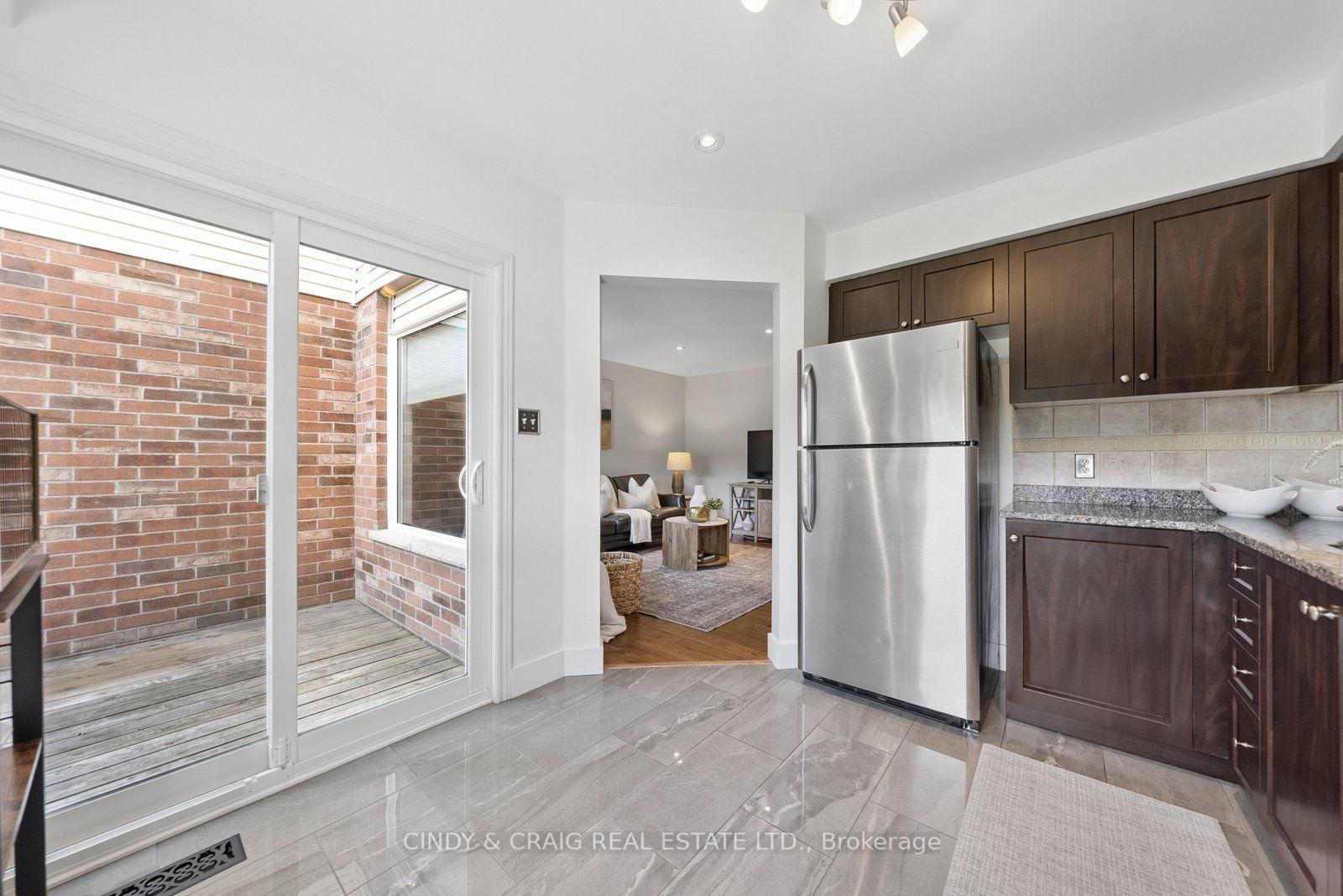 Photo 20 of 47 Wade Square, Clarington, Courtice — HOMEH
