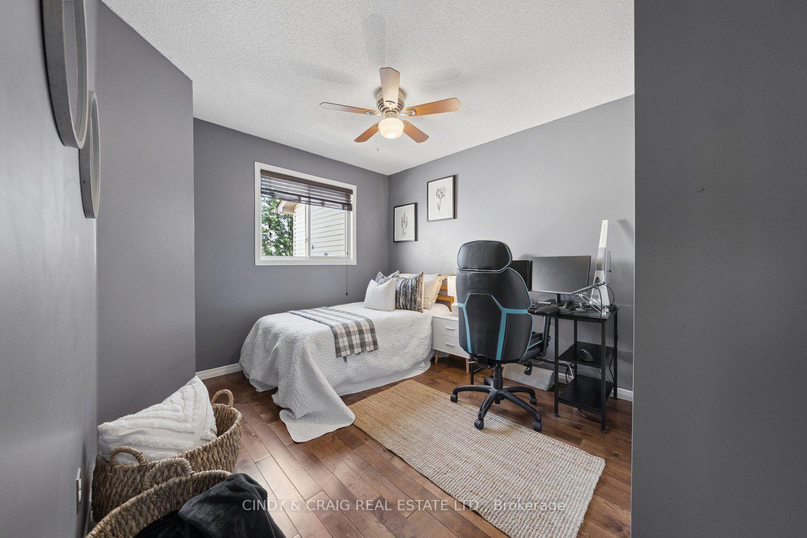 Photo 26 of 47 Wade Square, Clarington, Courtice — HOMEH
