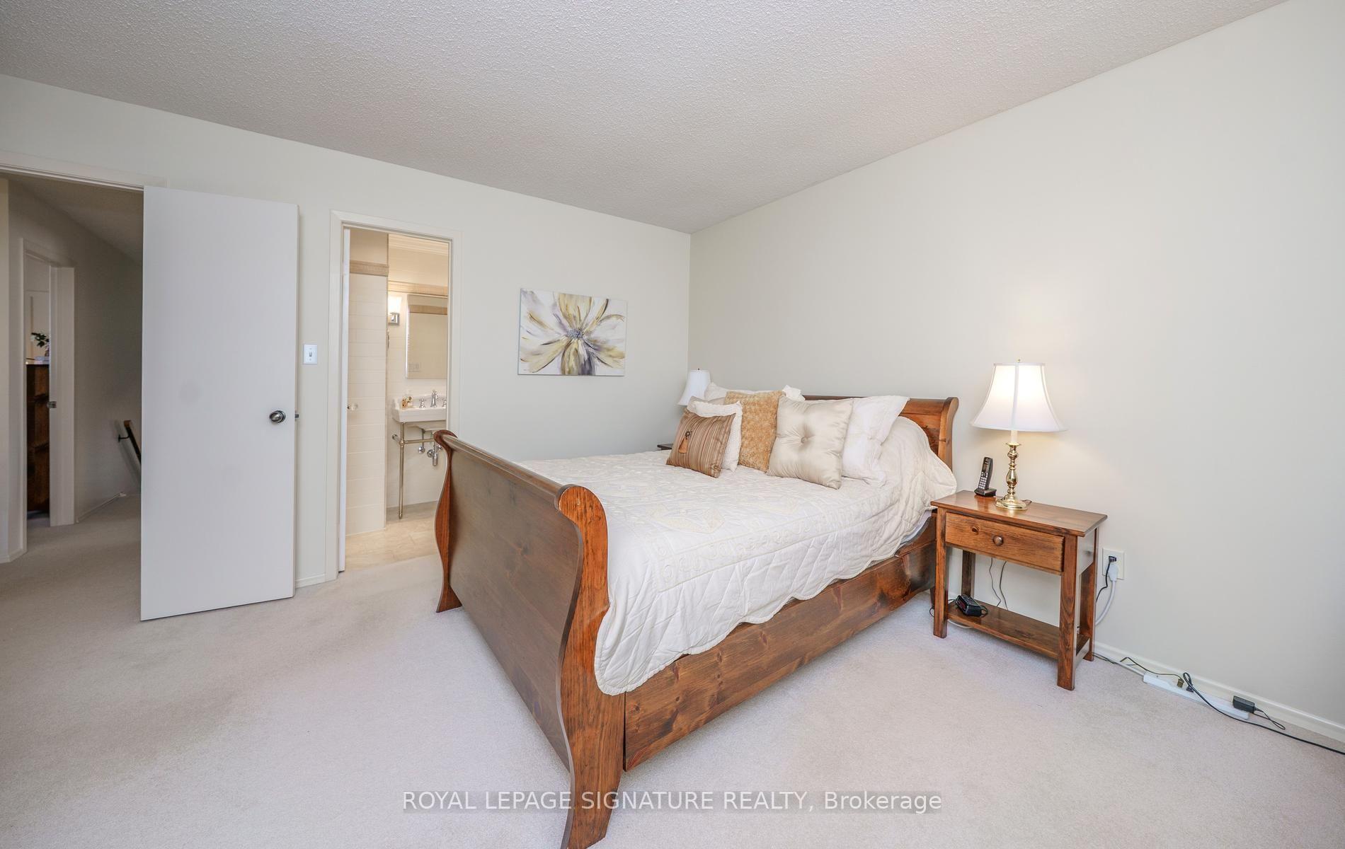 Photo 18 of 36 Chiefswood Square, Scarborough, Steeles — HOMEH
