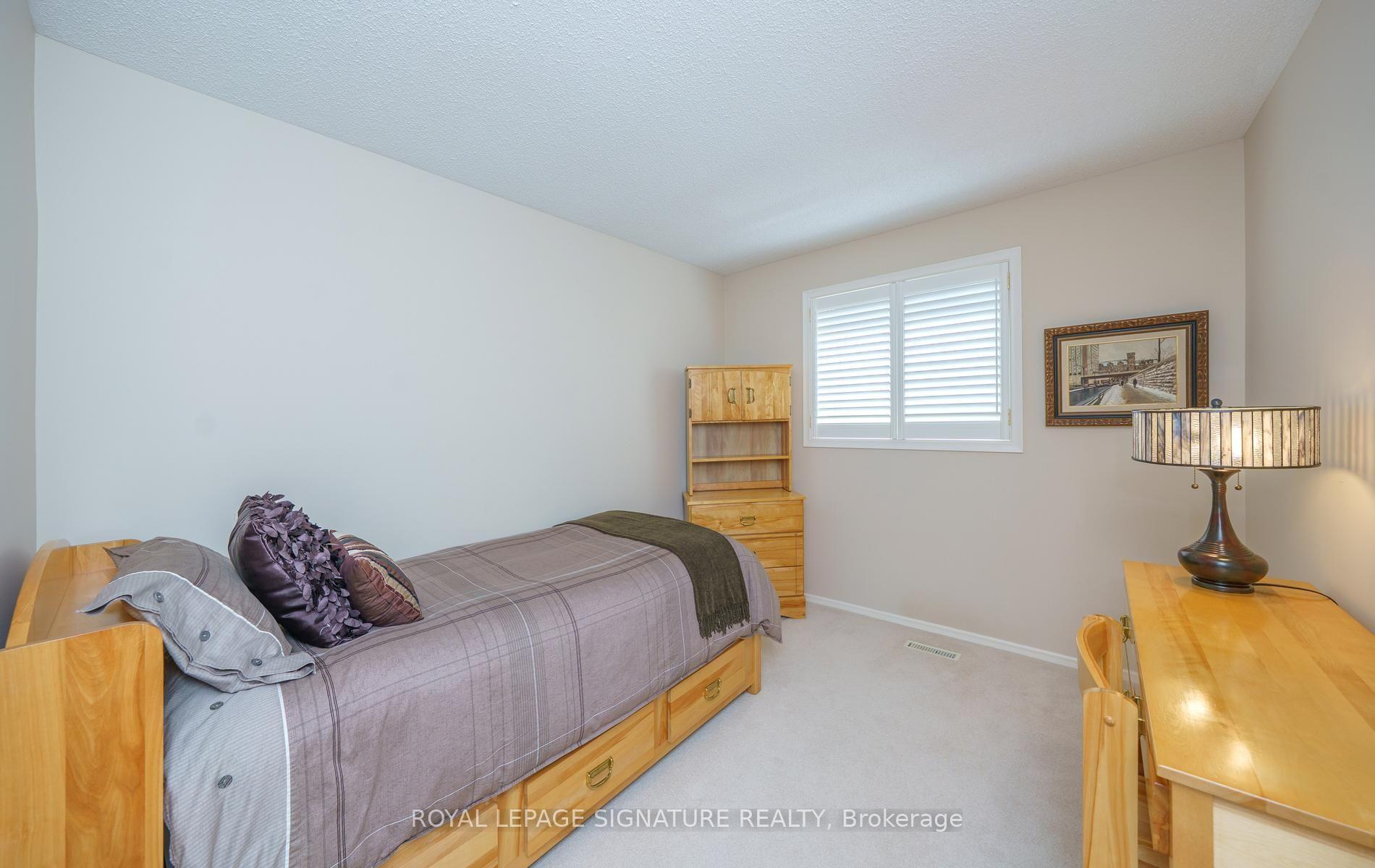 Photo 22 of 36 Chiefswood Square, Scarborough, Steeles — HOMEH