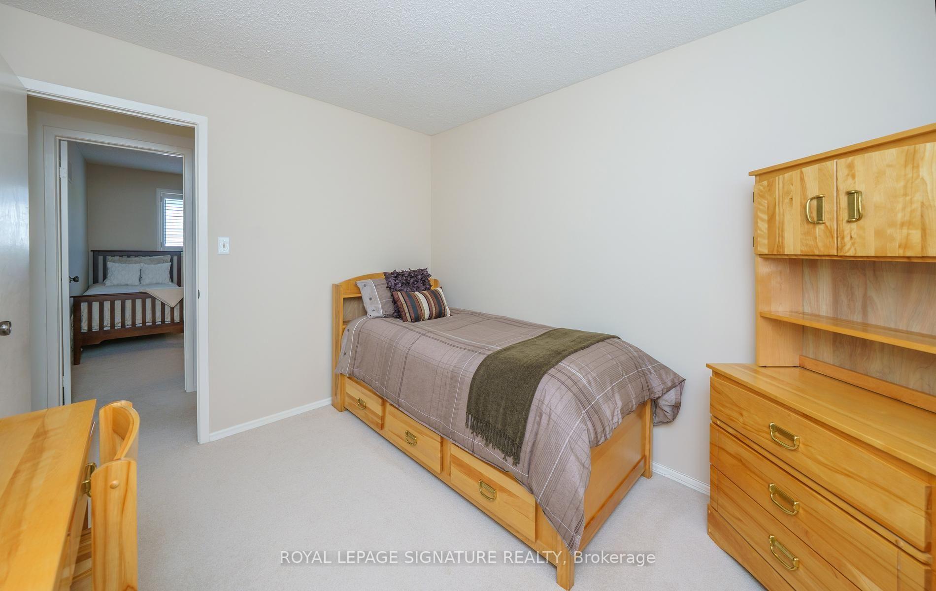 Photo 23 of 36 Chiefswood Square, Scarborough, Steeles — HOMEH