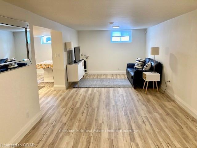 Photo 5 of 11 Auburn Street, Belleville, Belleville Ward — HOMEH