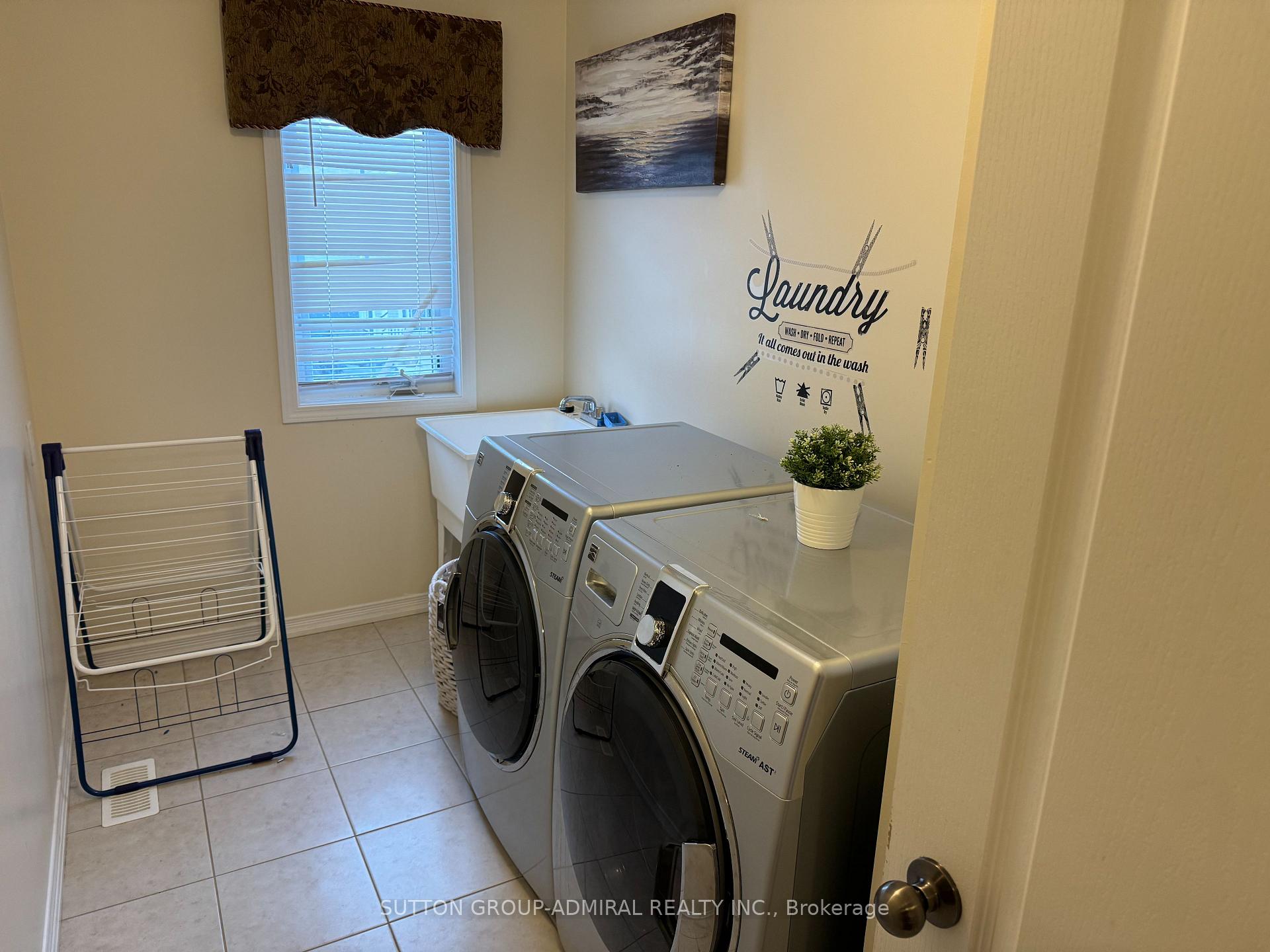 Photo 24 of 129 Whitwell Way, Hamilton, Binbrook — HOMEH