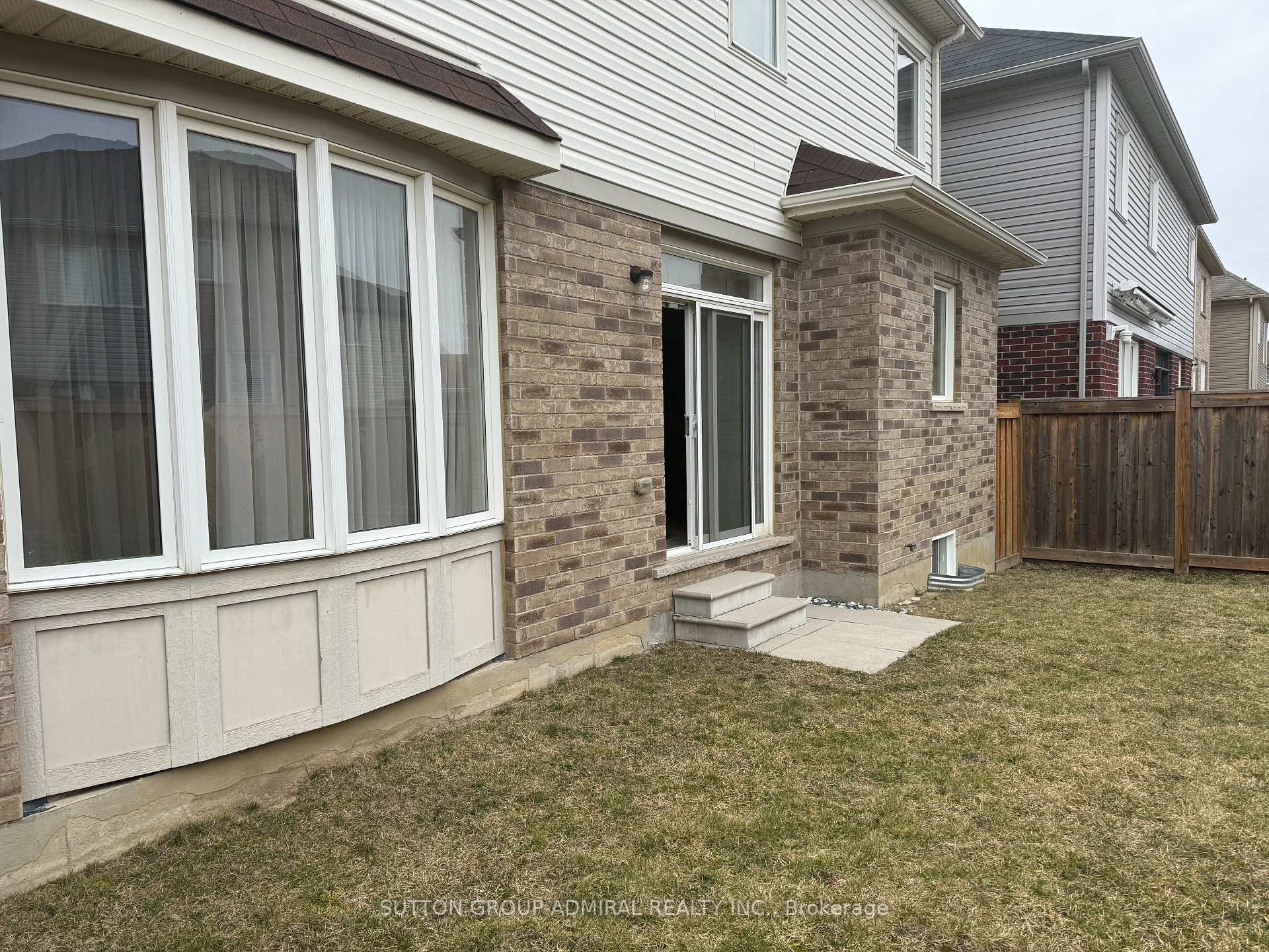 Photo 32 of 129 Whitwell Way, Hamilton, Binbrook — HOMEH