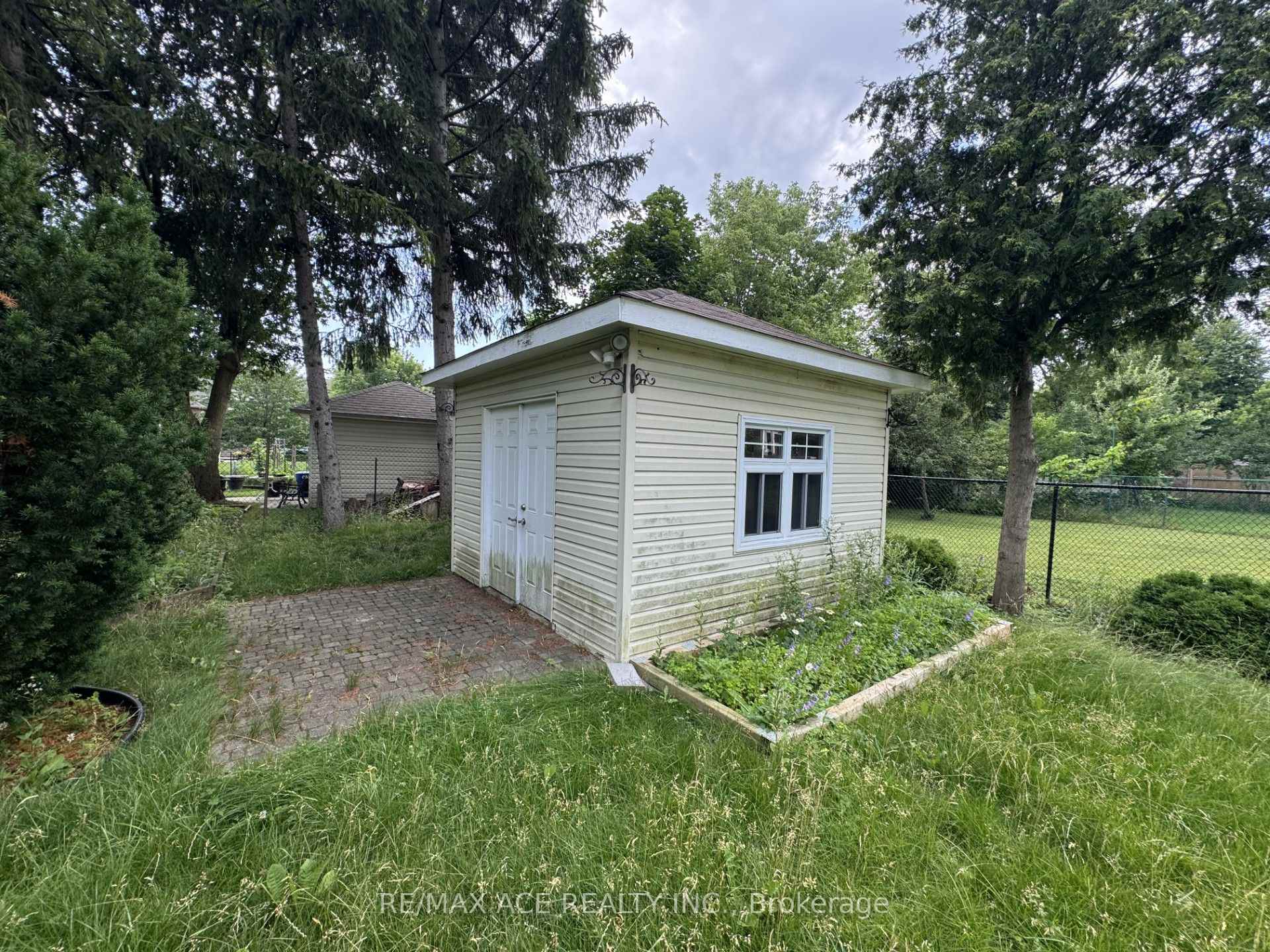 Photo 12 of 39 Oak Avenue, Richmond Hill, South Richvale — HOMEH