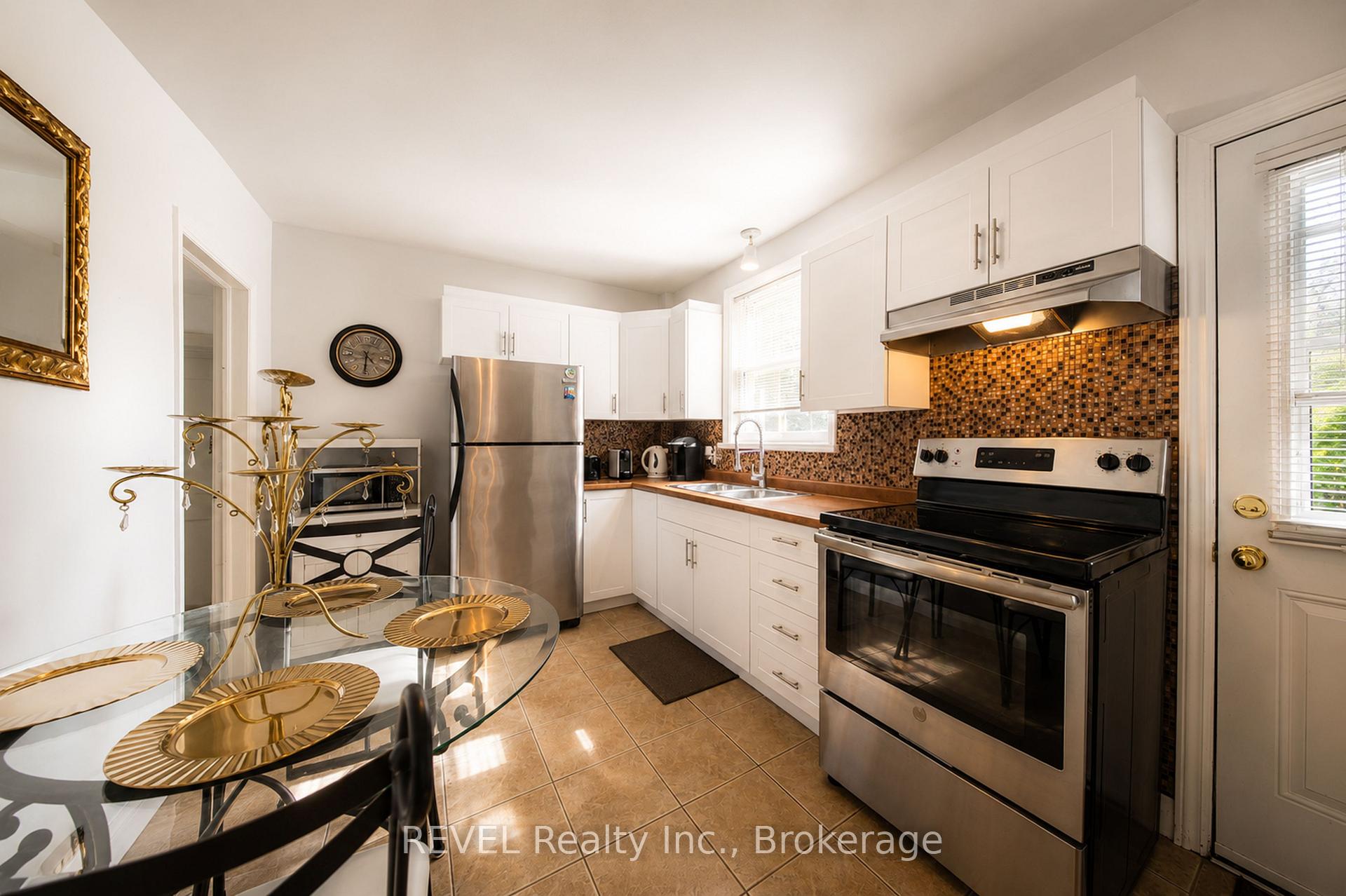 Photo 10 of 193 Ontario Street, St. Catharines, Downtown — HOMEH