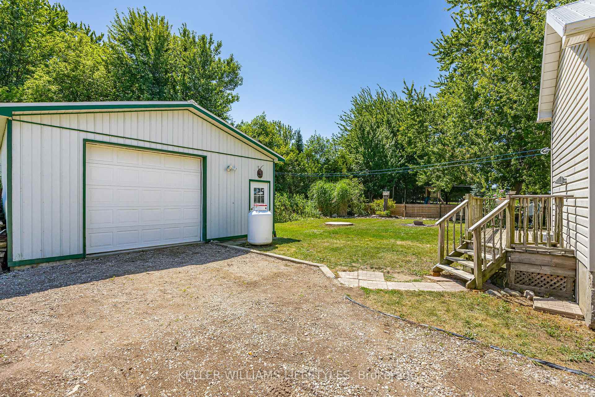 Photo 35 of 3229 McGillivray Drive, North Middlesex, Rural North Middlesex — HOMEH