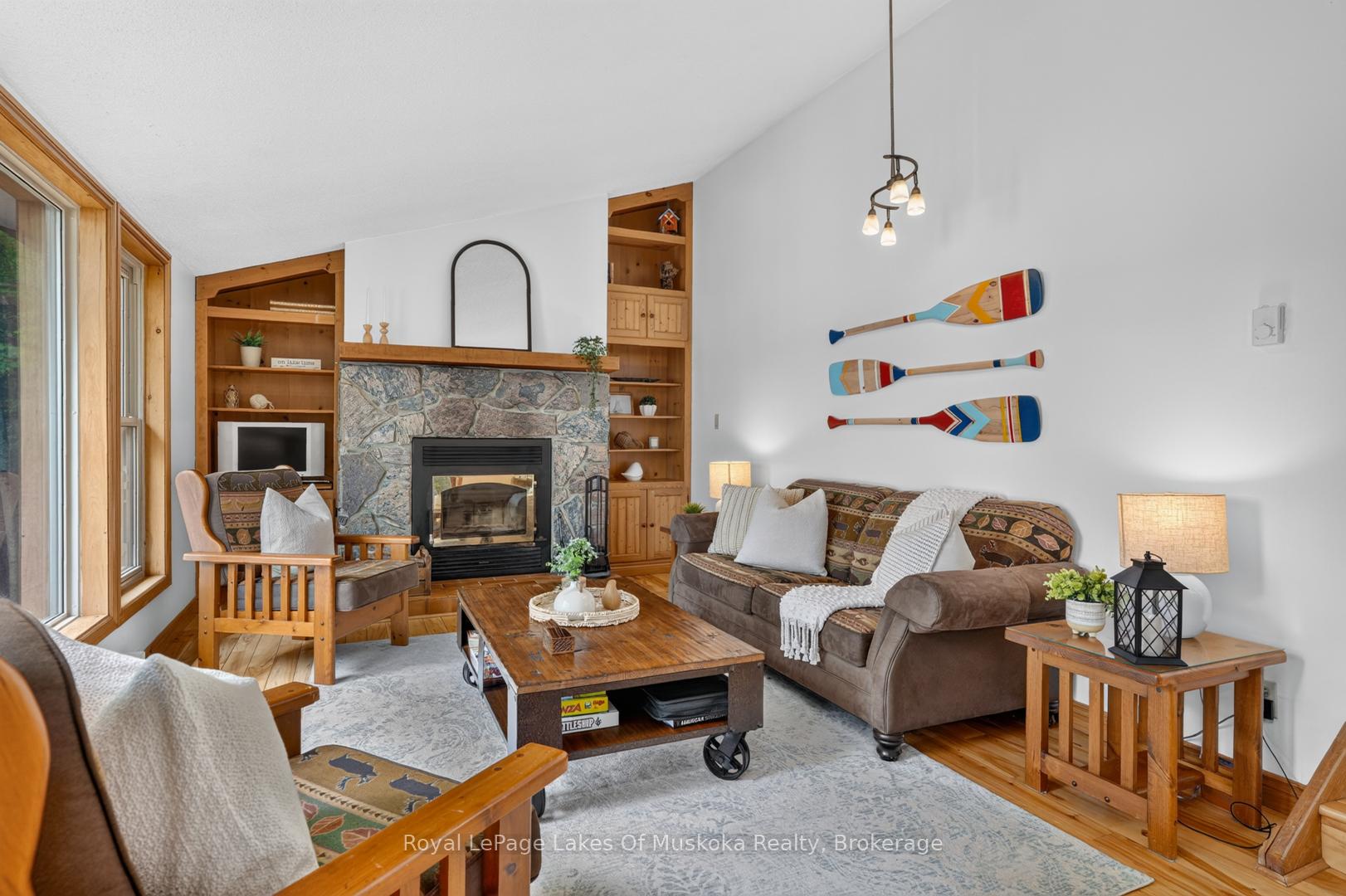 Photo 10 of 1008 Seven Dwarfs Crescent, Bracebridge, Oakley — HOMEH