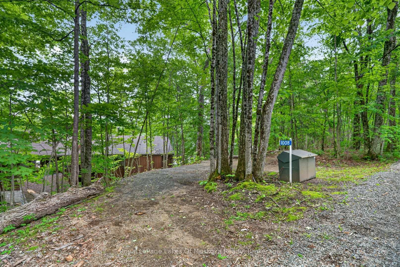 Photo 41 of 1008 Seven Dwarfs Crescent, Bracebridge, Oakley — HOMEH