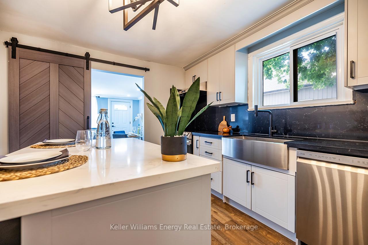 Photo 12 of 801 Gordon Street, Oshawa, Lakeview — HOMEH