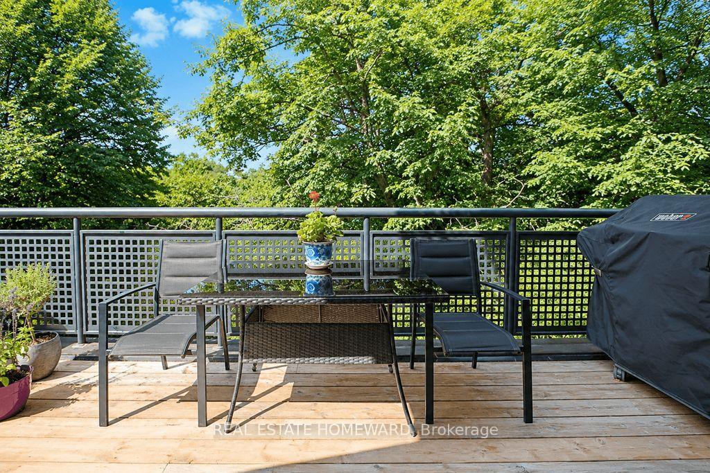 Photo 12 of Unit 304, 1941 Queen Street E, Toronto, The Beaches — HOMEH