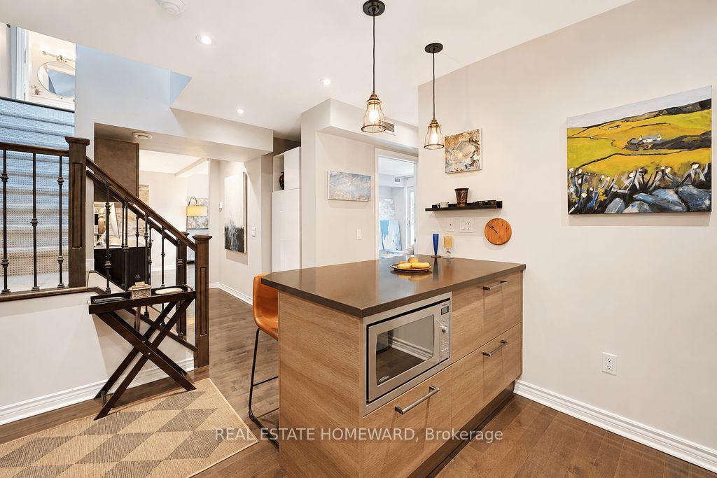 Photo 19 of Unit 304, 1941 Queen Street E, Toronto, The Beaches — HOMEH