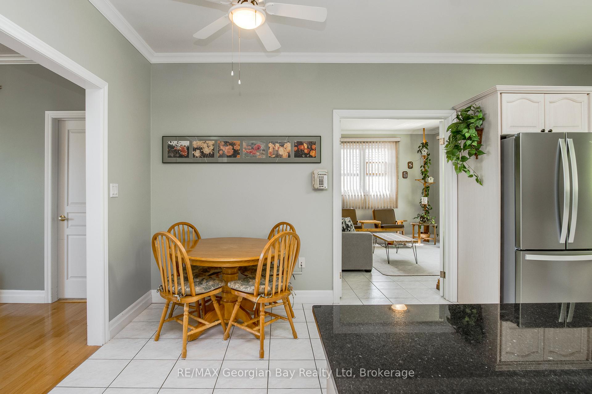 Photo 17 of 494 Aberdeen Boulevard, Midland — HOMEH