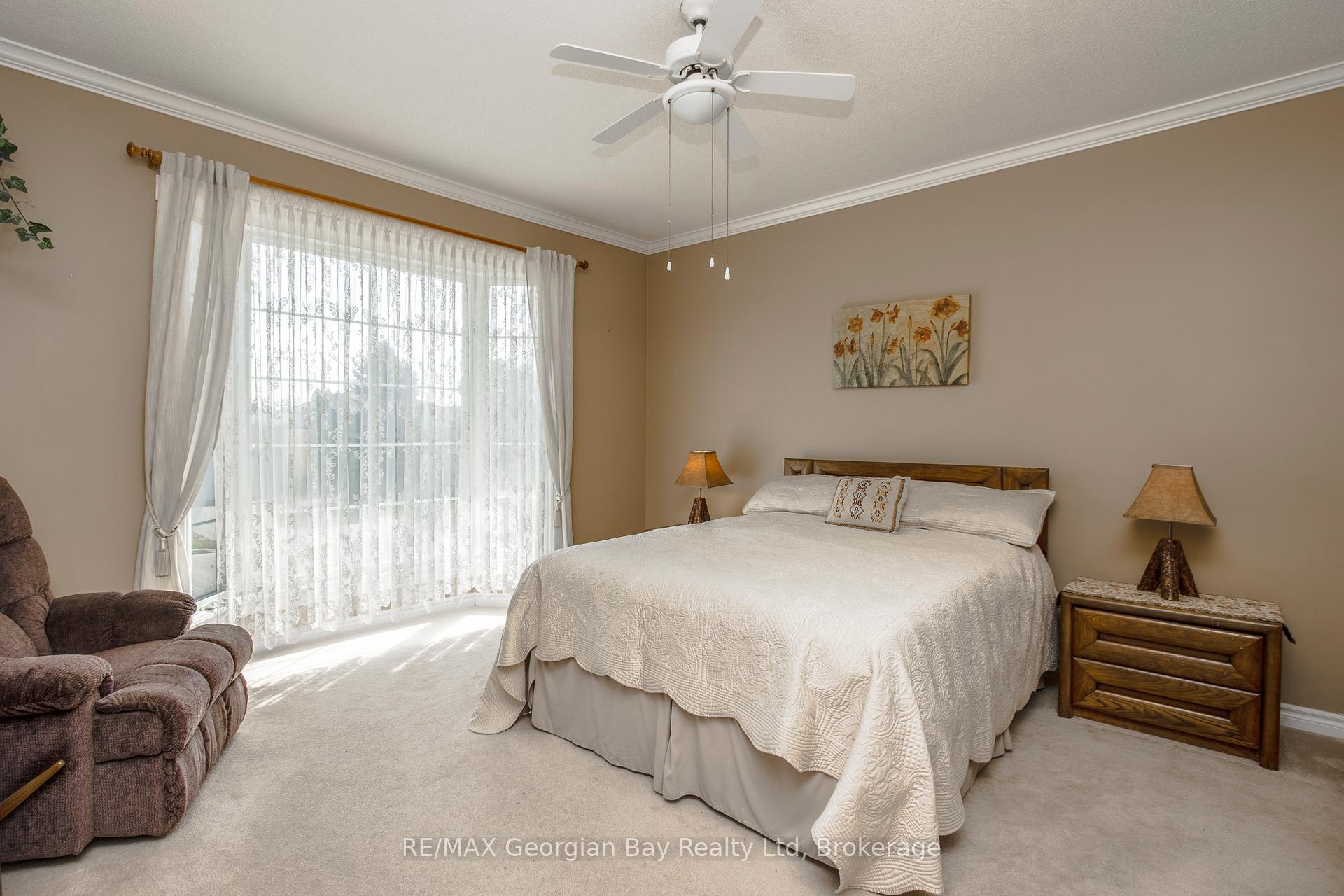 Photo 21 of 494 Aberdeen Boulevard, Midland — HOMEH