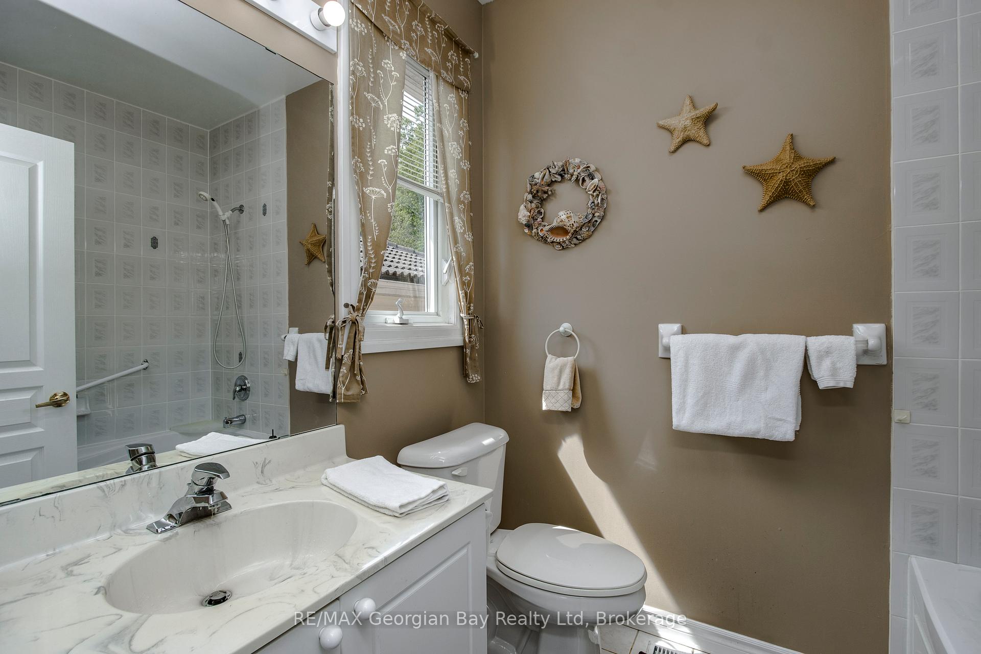 Photo 22 of 494 Aberdeen Boulevard, Midland — HOMEH