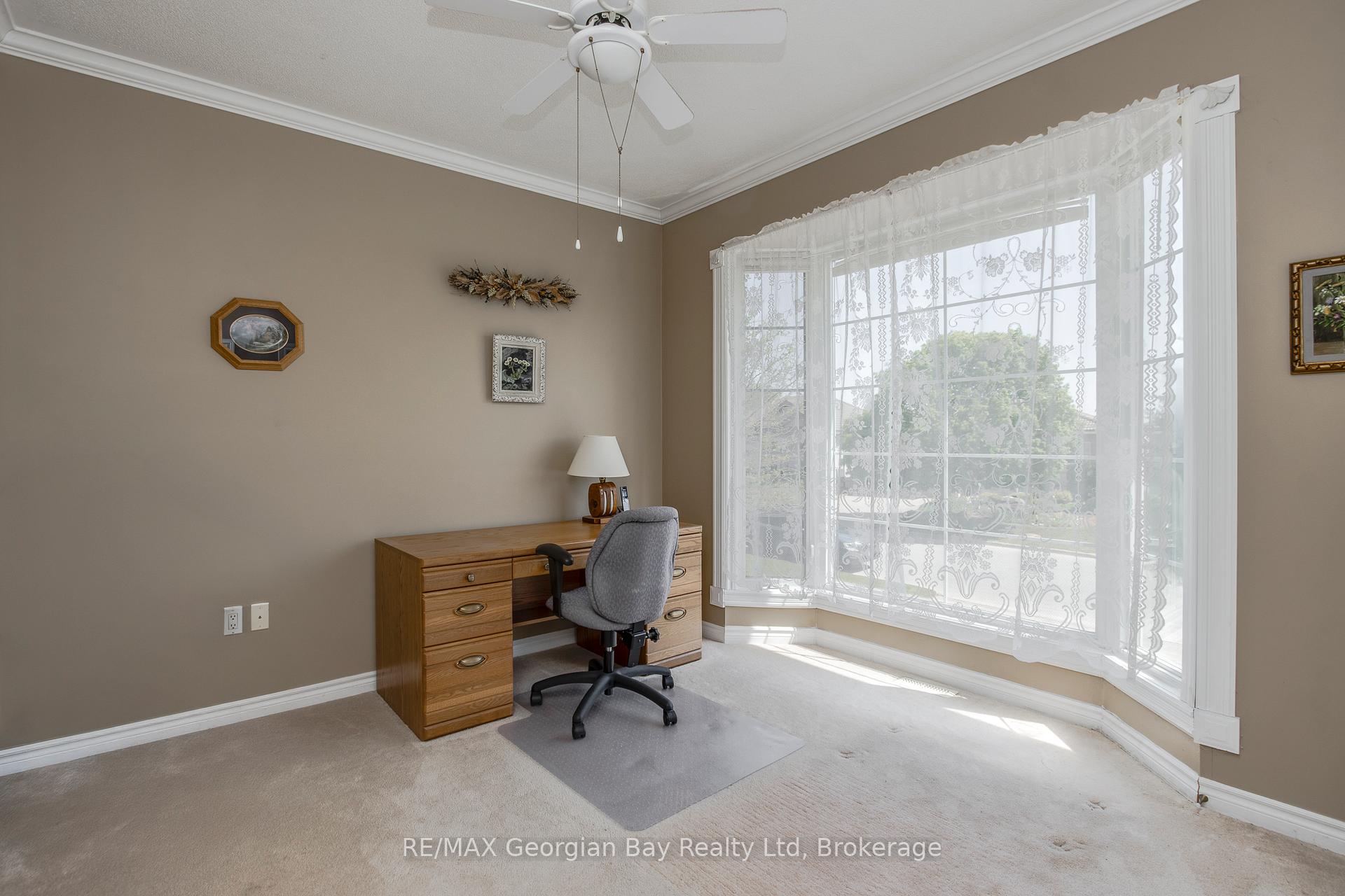 Photo 23 of 494 Aberdeen Boulevard, Midland — HOMEH