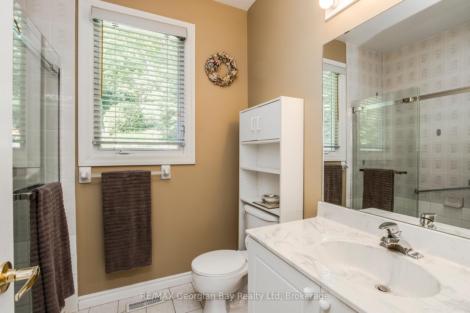 Photo 25 of 494 Aberdeen Boulevard, Midland — HOMEH