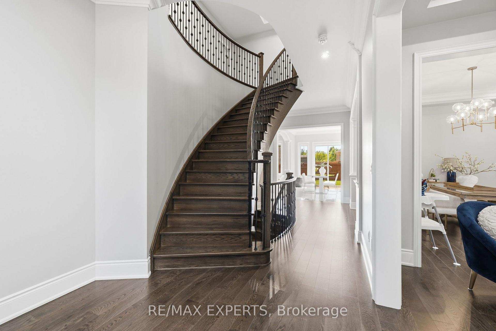 Photo 8 of 3 Rockton Court, Brampton, Toronto Gore Rural Estate — HOMEH