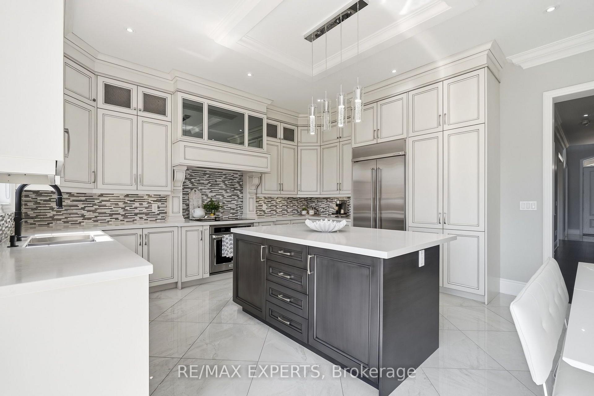 Photo 19 of 3 Rockton Court, Brampton, Toronto Gore Rural Estate — HOMEH