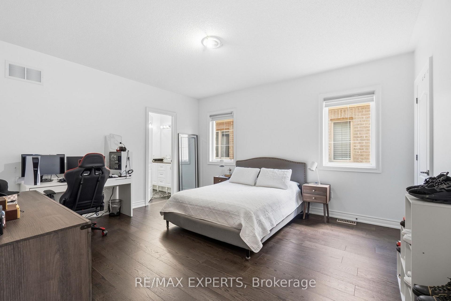 Photo 32 of 3 Rockton Court, Brampton, Toronto Gore Rural Estate — HOMEH