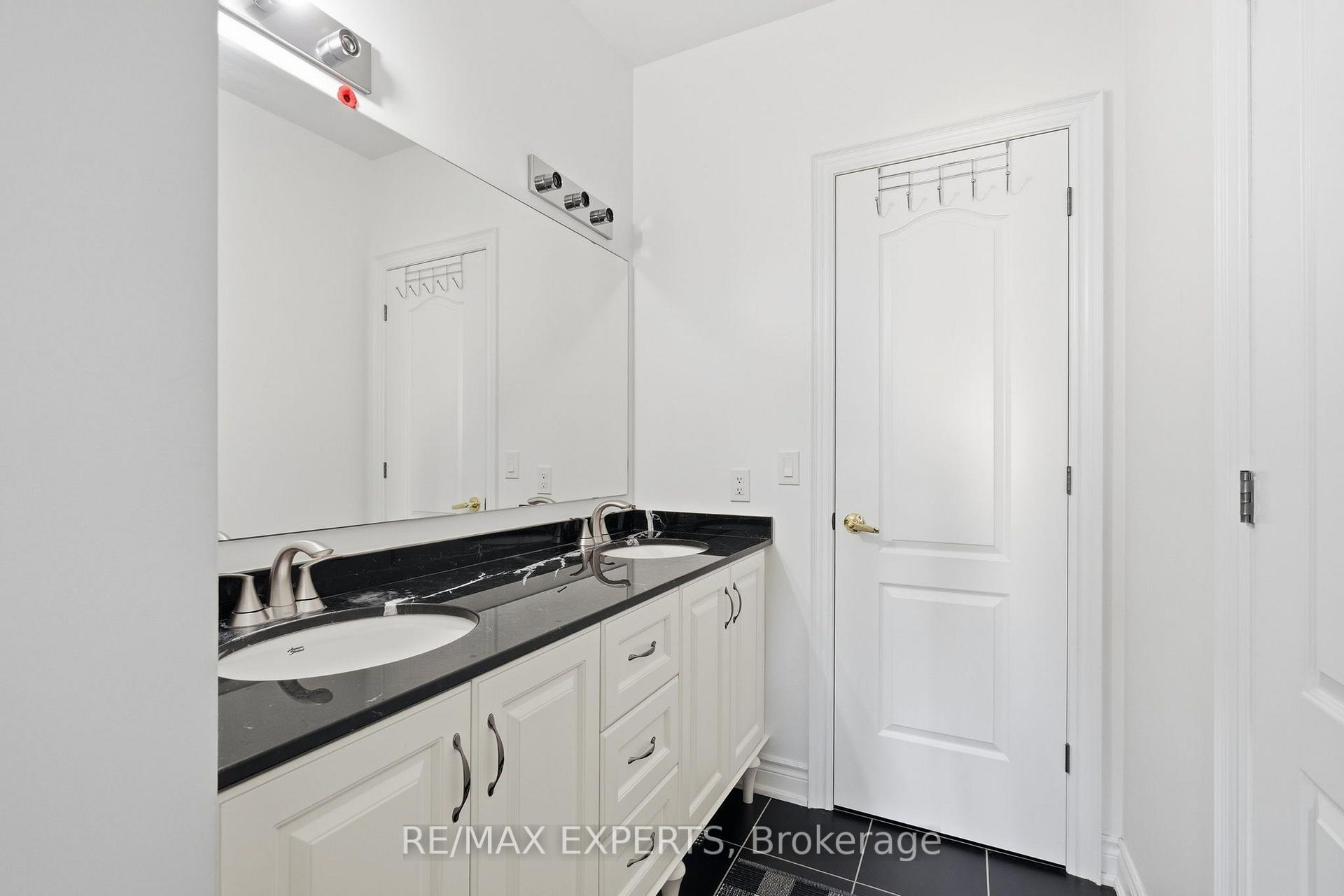 Photo 36 of 3 Rockton Court, Brampton, Toronto Gore Rural Estate — HOMEH