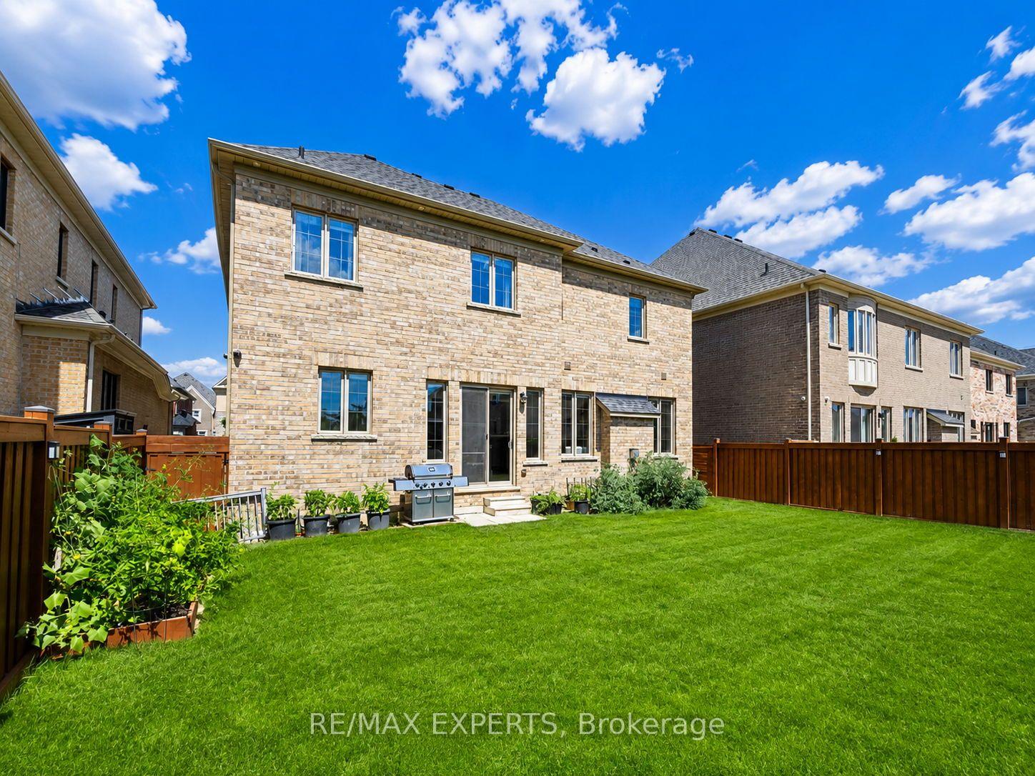 Photo 40 of 3 Rockton Court, Brampton, Toronto Gore Rural Estate — HOMEH