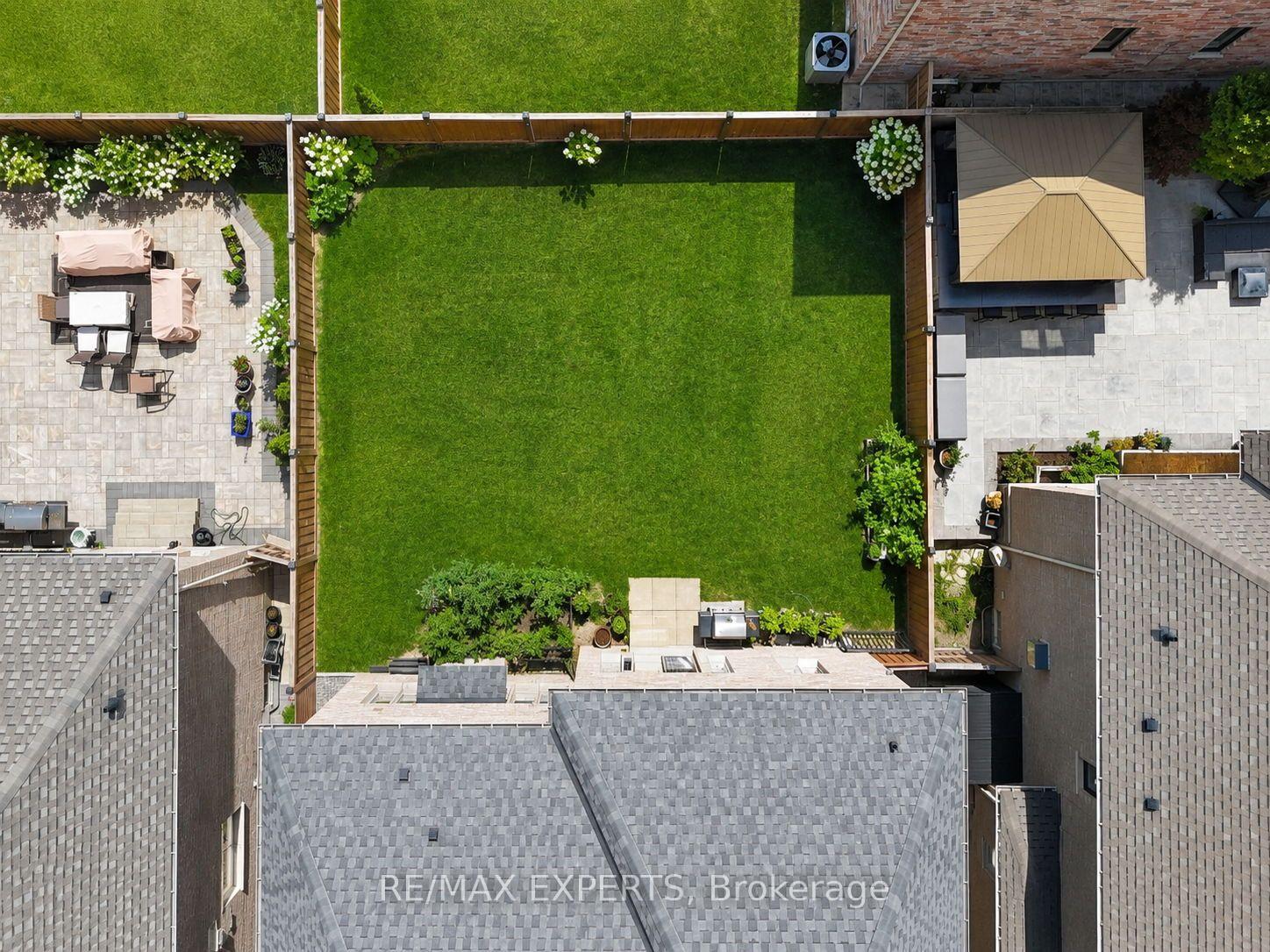 Photo 44 of 3 Rockton Court, Brampton, Toronto Gore Rural Estate — HOMEH