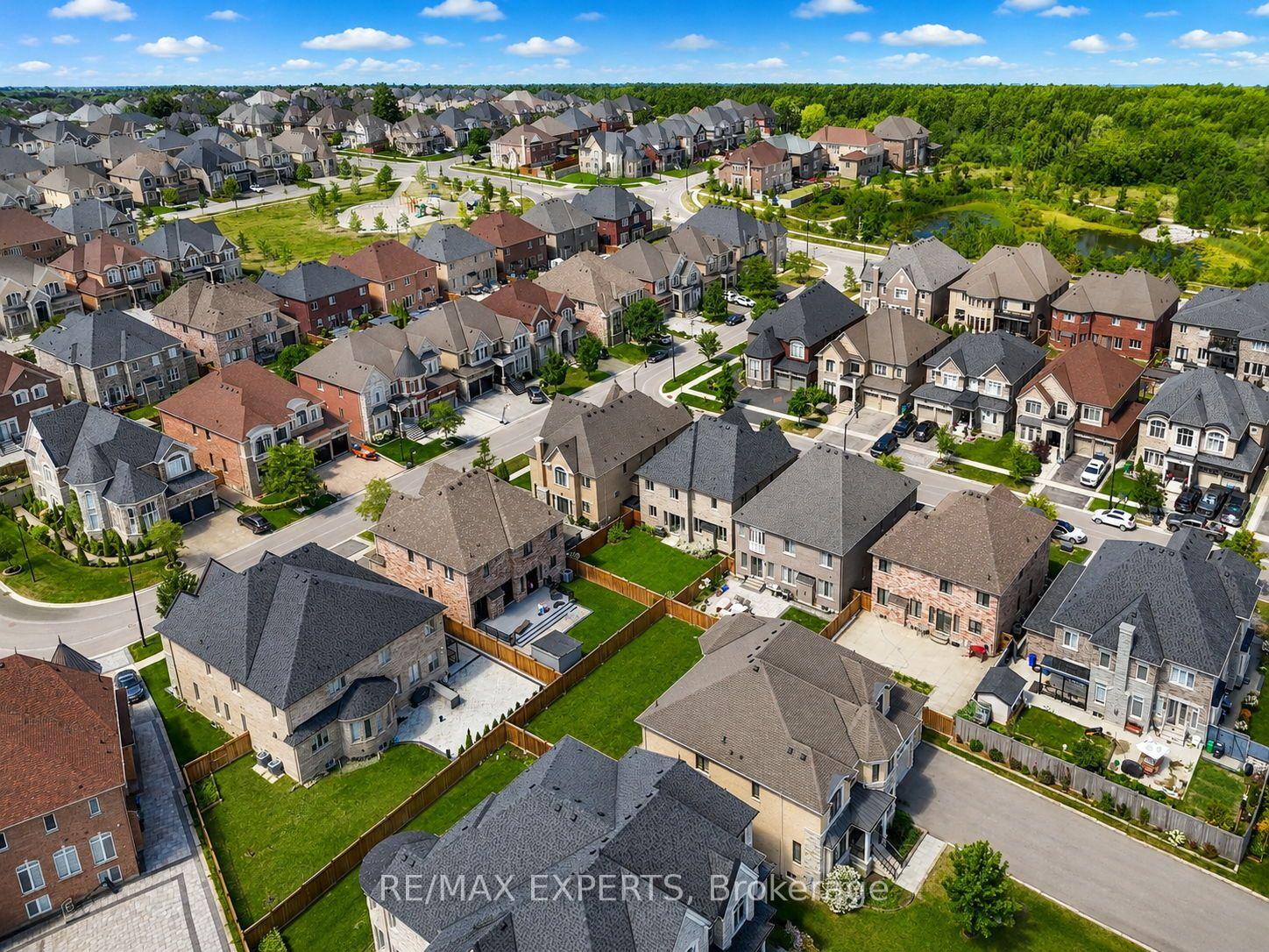 Photo 46 of 3 Rockton Court, Brampton, Toronto Gore Rural Estate — HOMEH